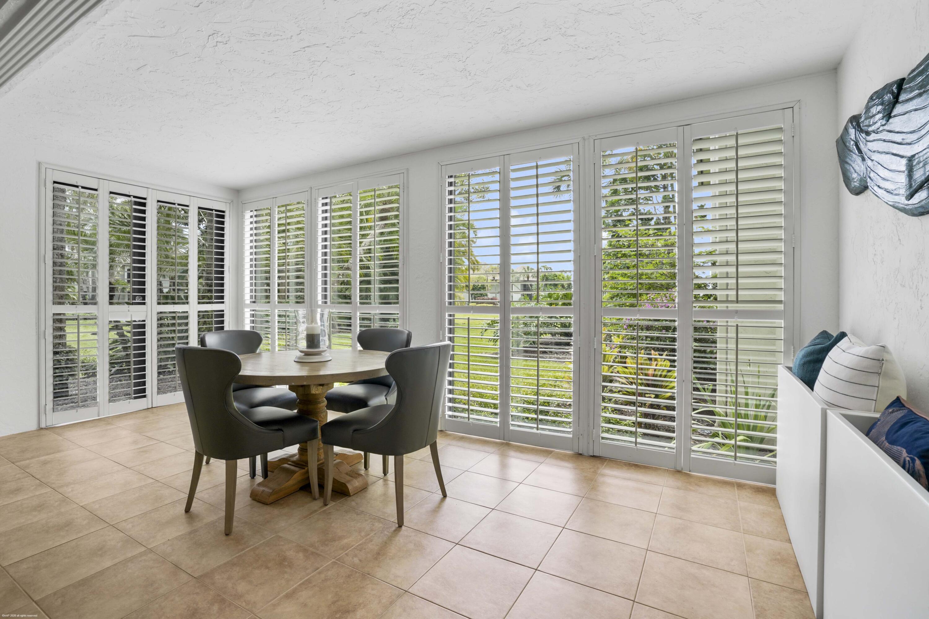 COWDRAY PARK CONDO - Residential