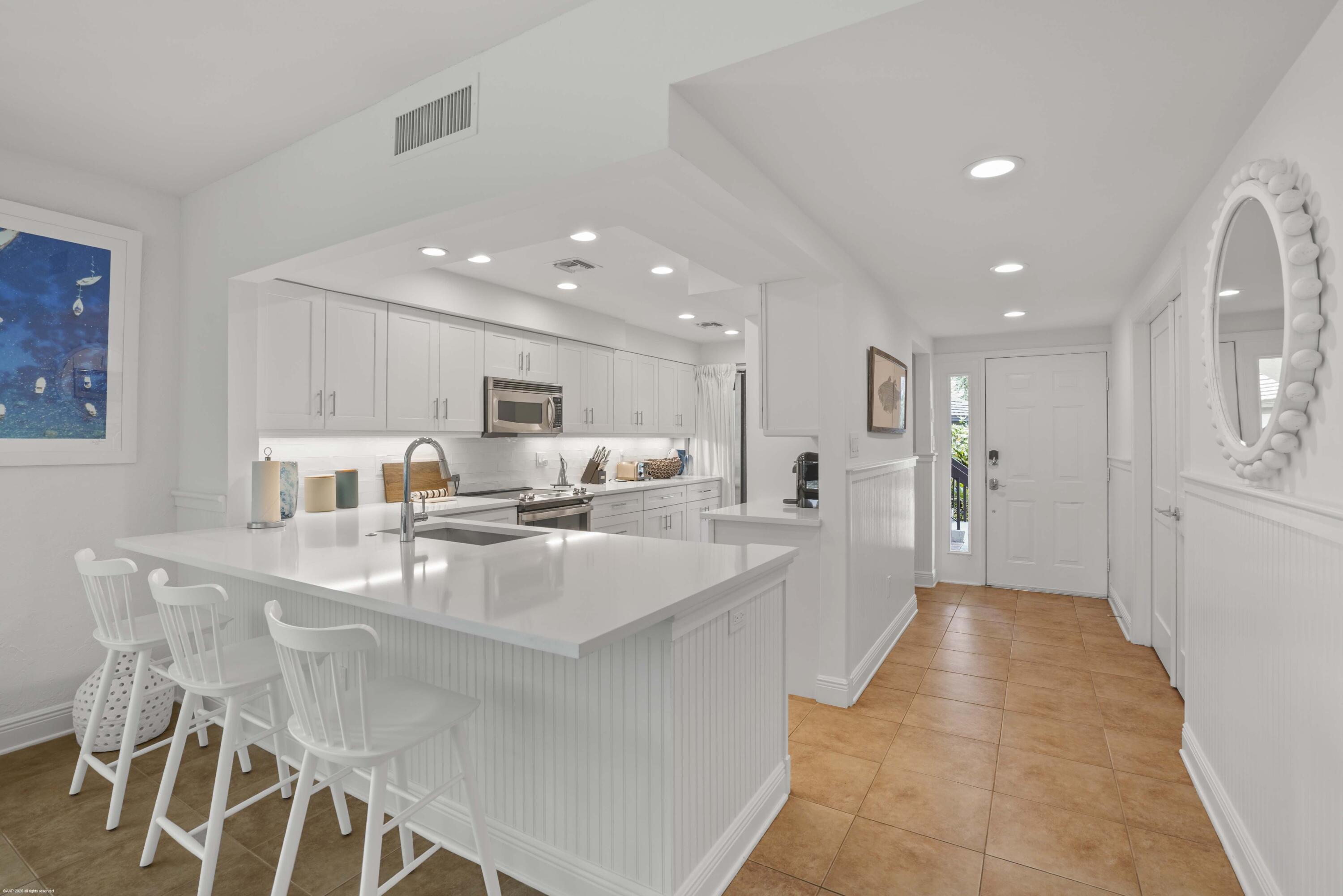 COWDRAY PARK CONDO - Residential