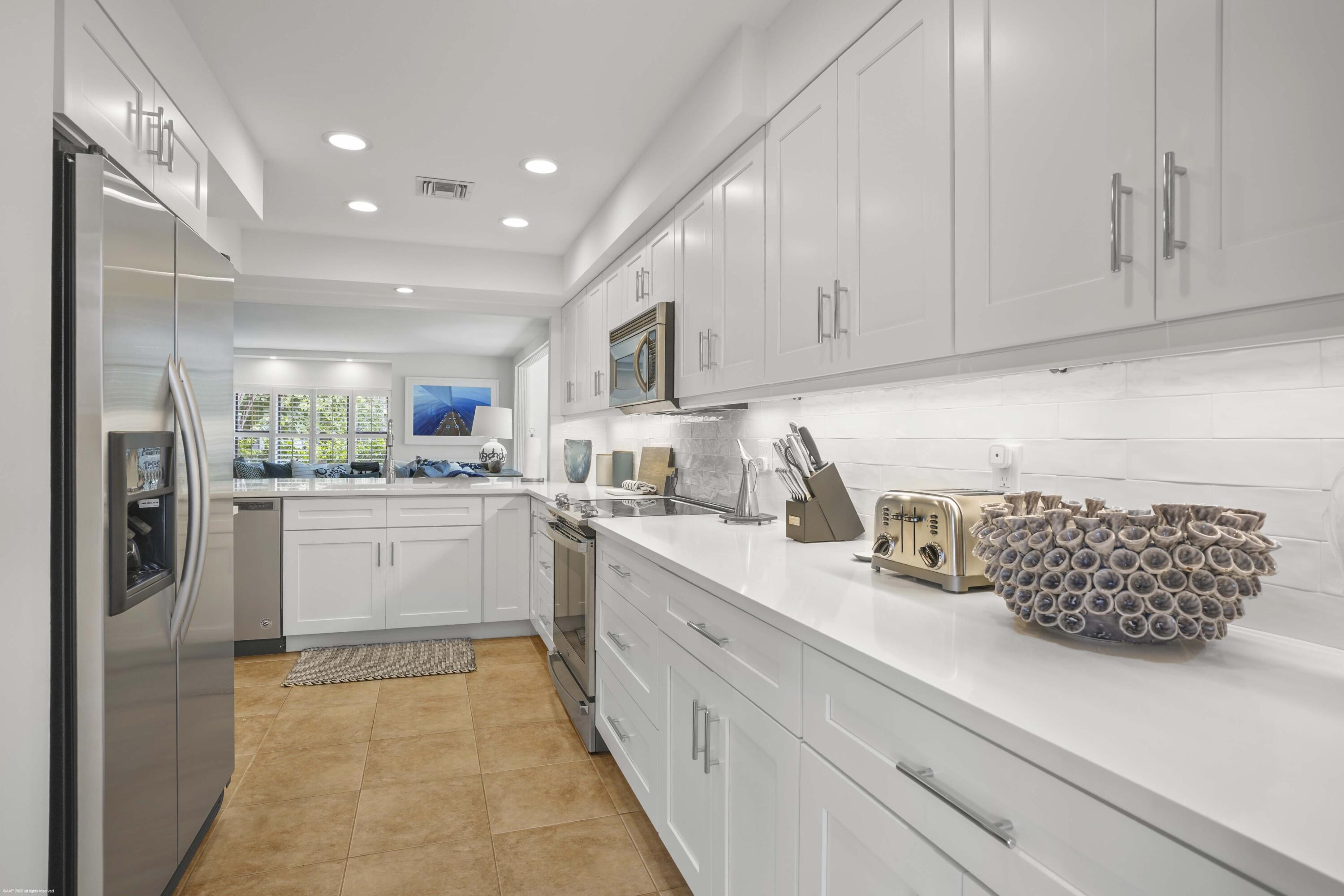 COWDRAY PARK CONDO - Residential