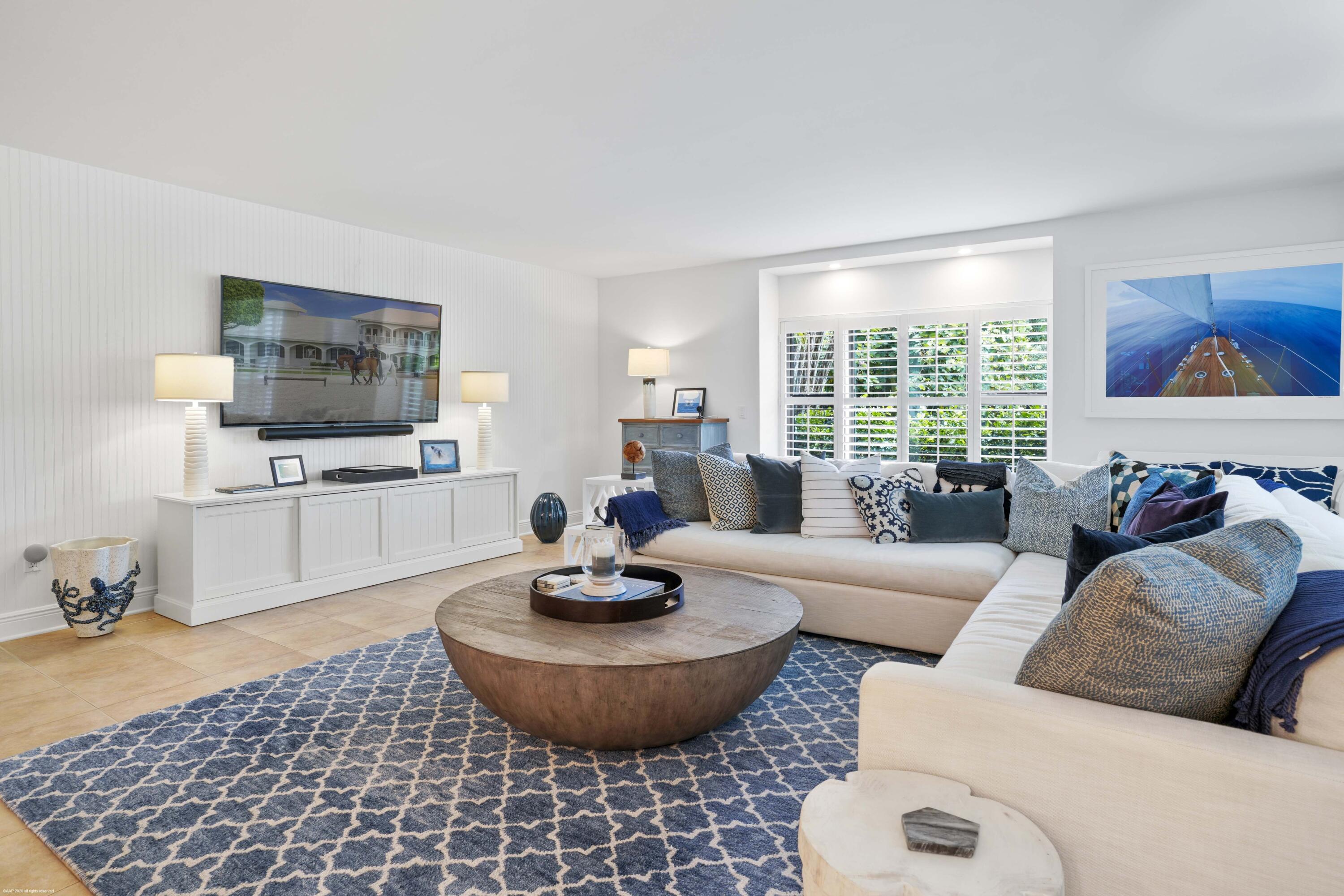 COWDRAY PARK CONDO - Residential