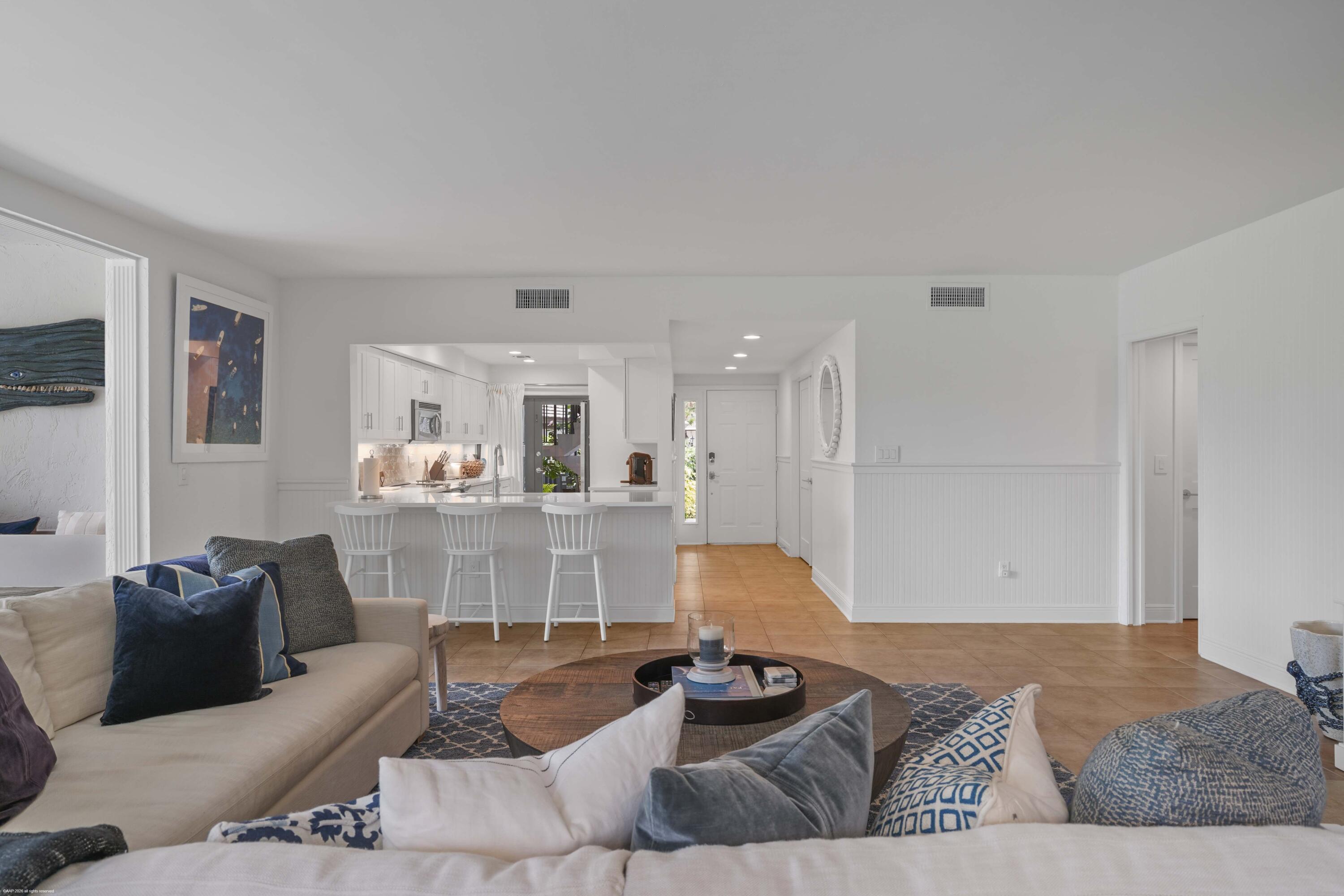 COWDRAY PARK CONDO - Residential