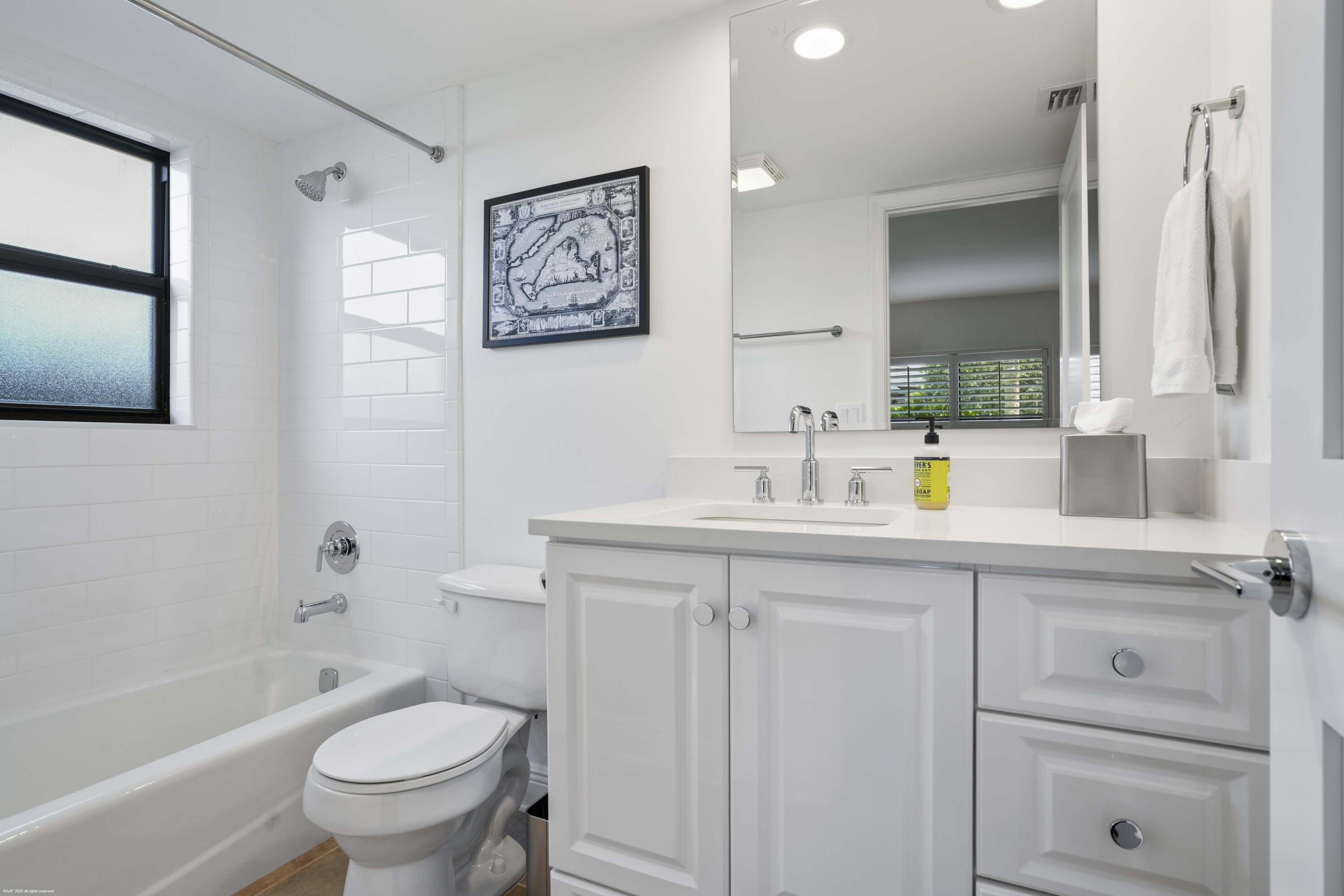 COWDRAY PARK CONDO - Residential