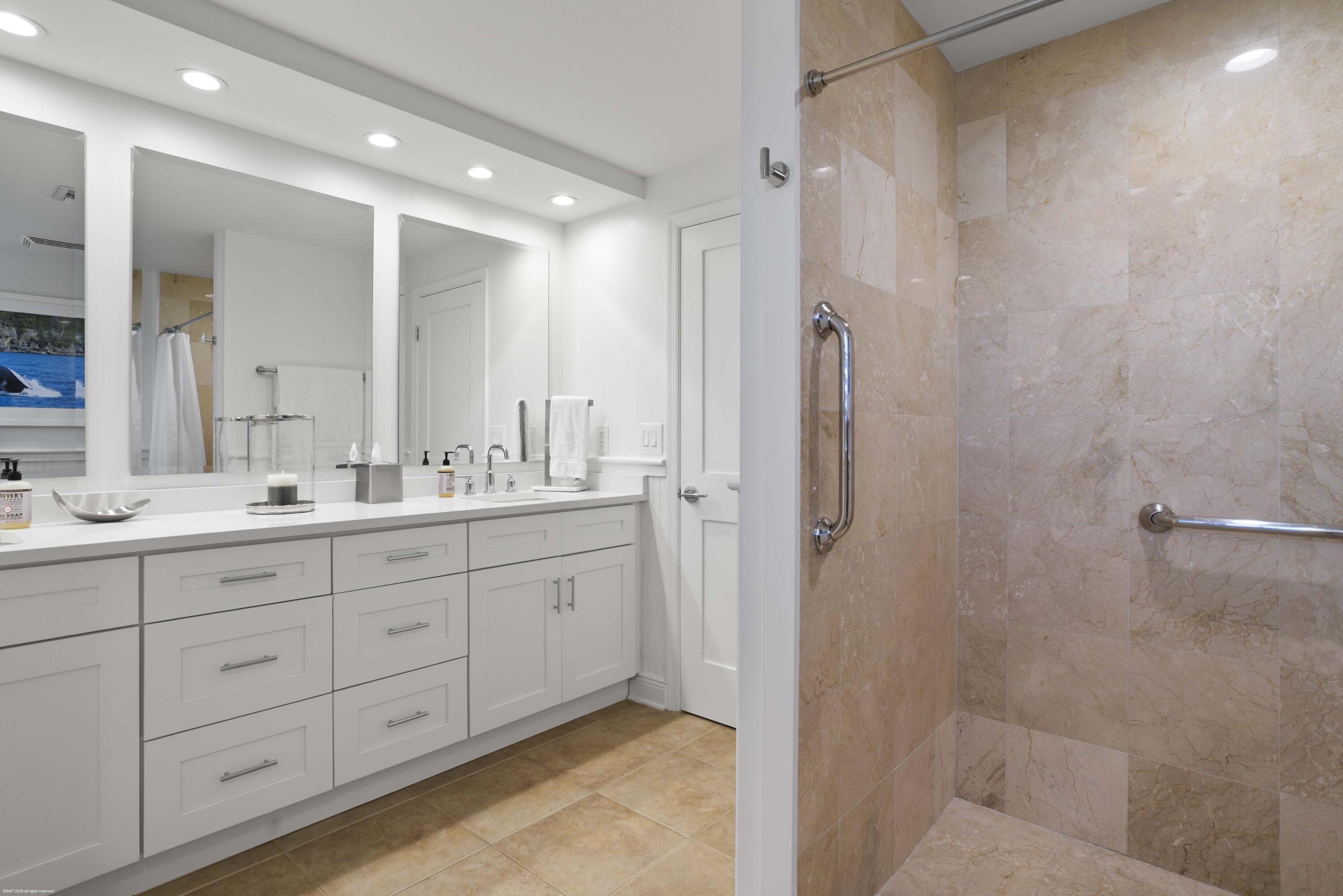 COWDRAY PARK CONDO - Residential