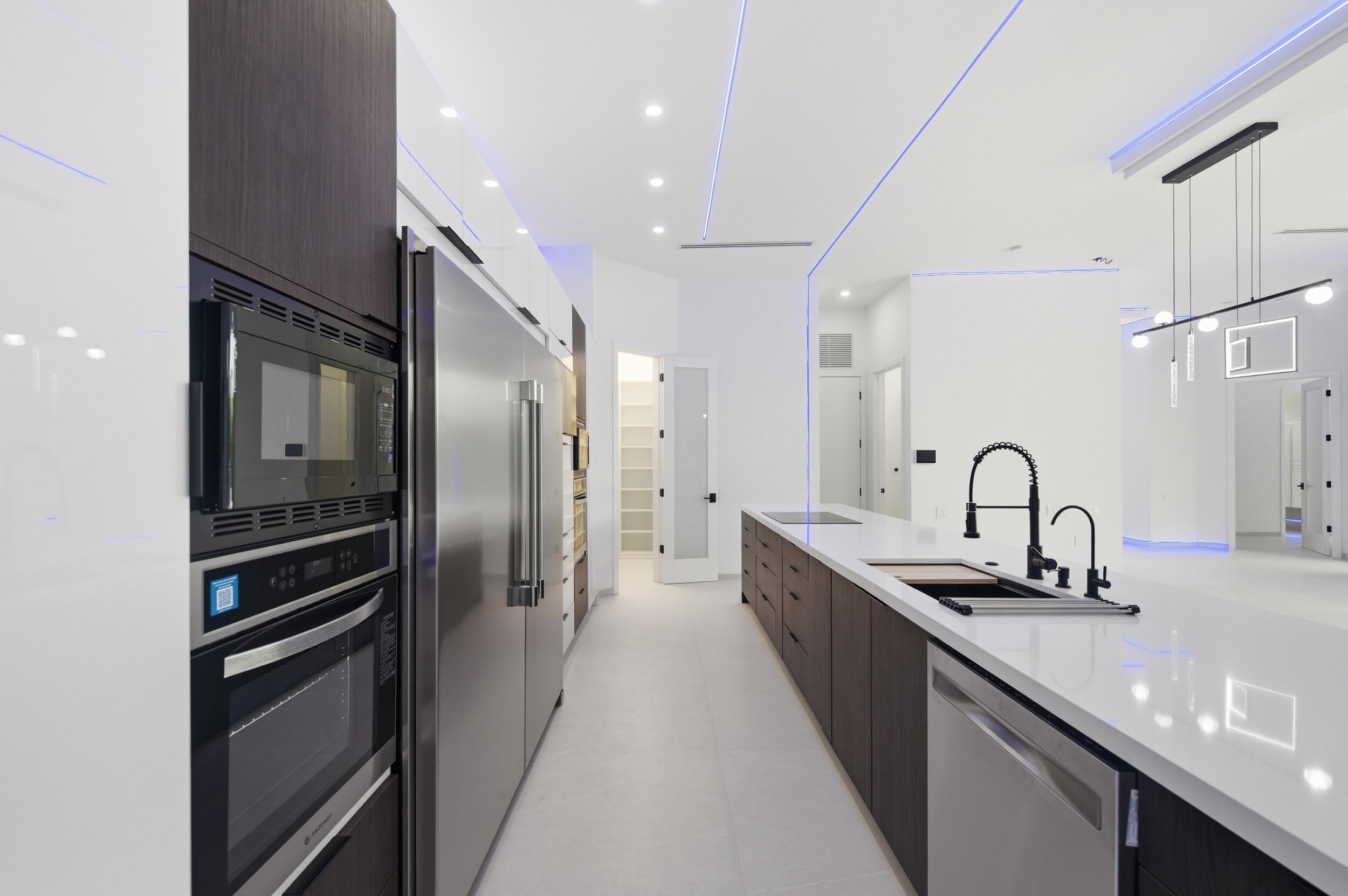 PLACIDO PLACE - Residential