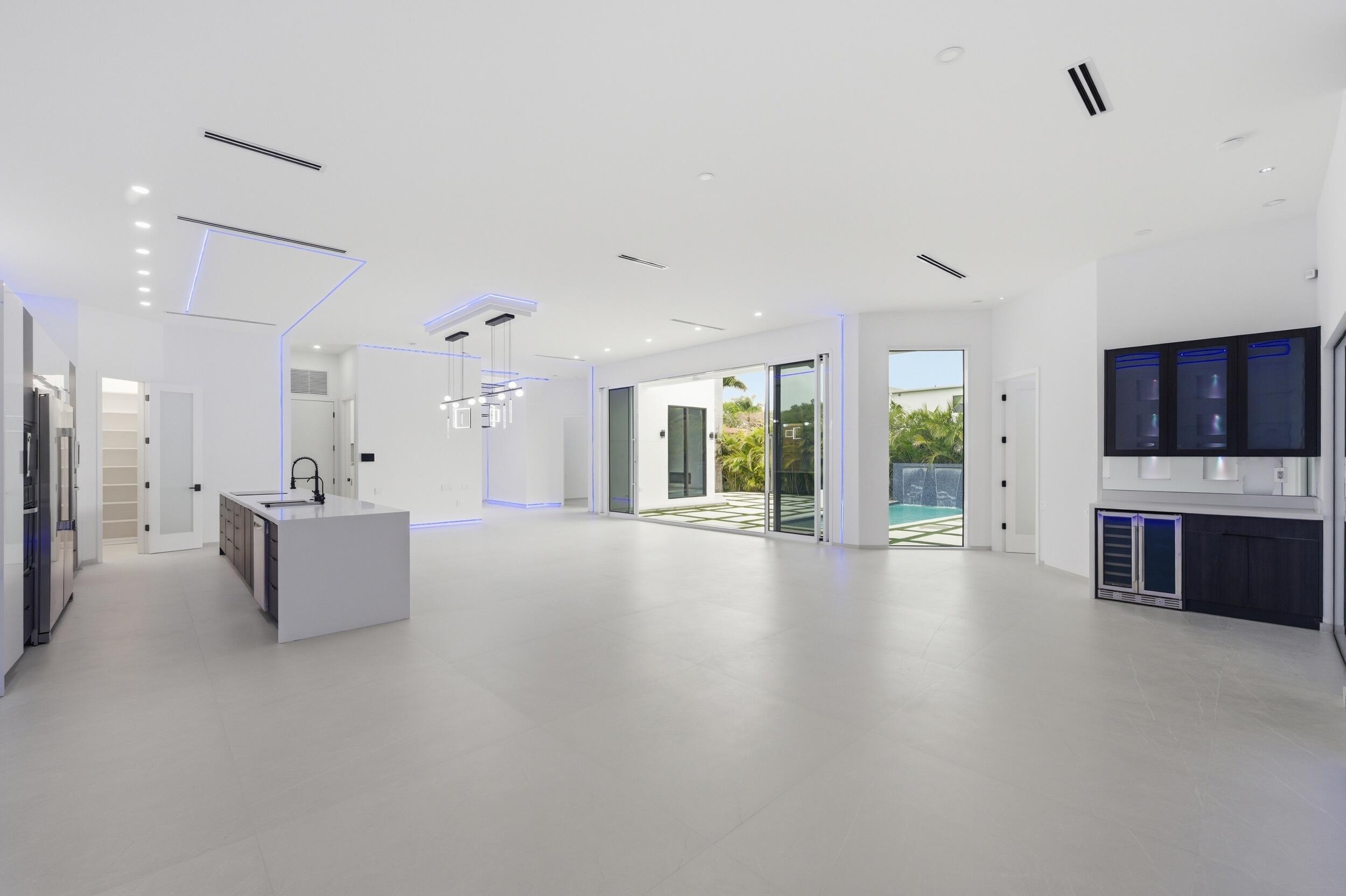 PLACIDO PLACE - Residential