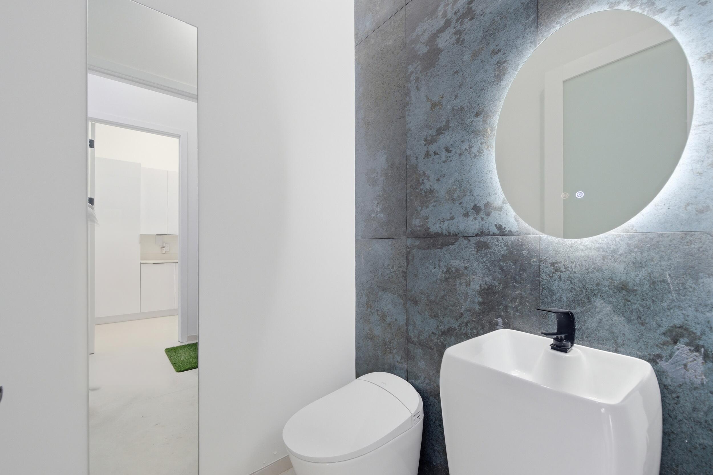 PLACIDO PLACE - Residential