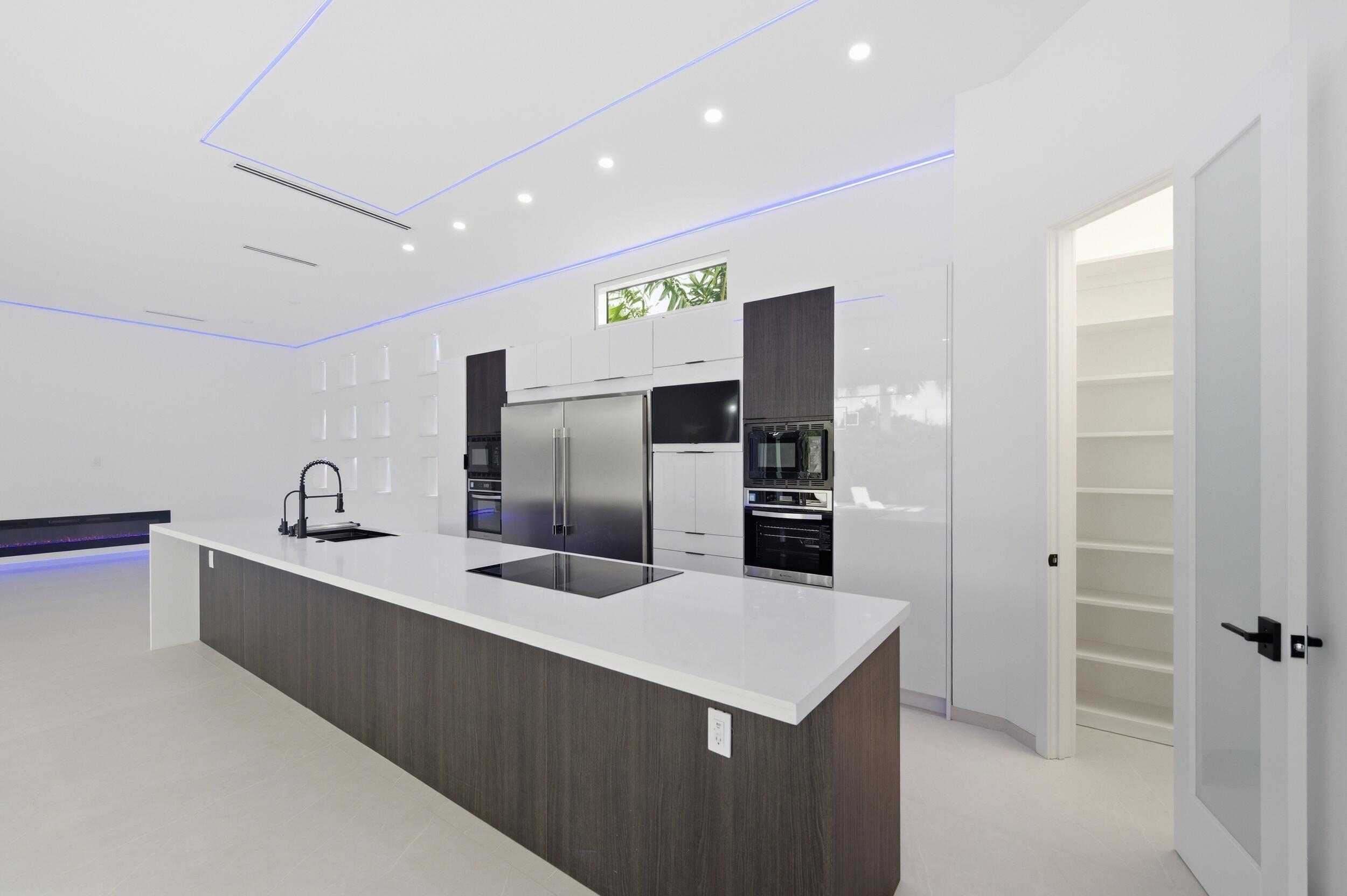 PLACIDO PLACE - Residential