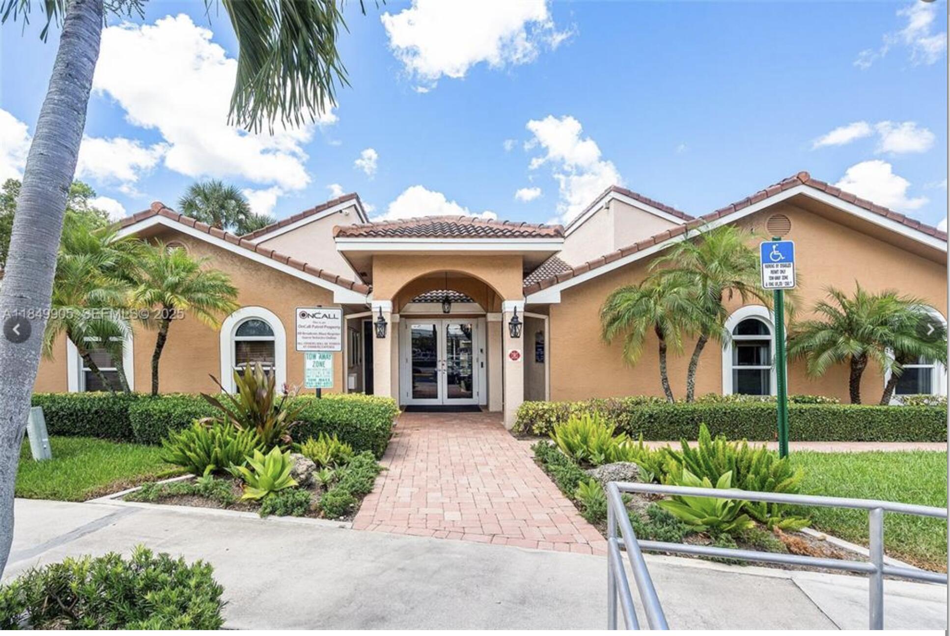8955 WILES Road 306