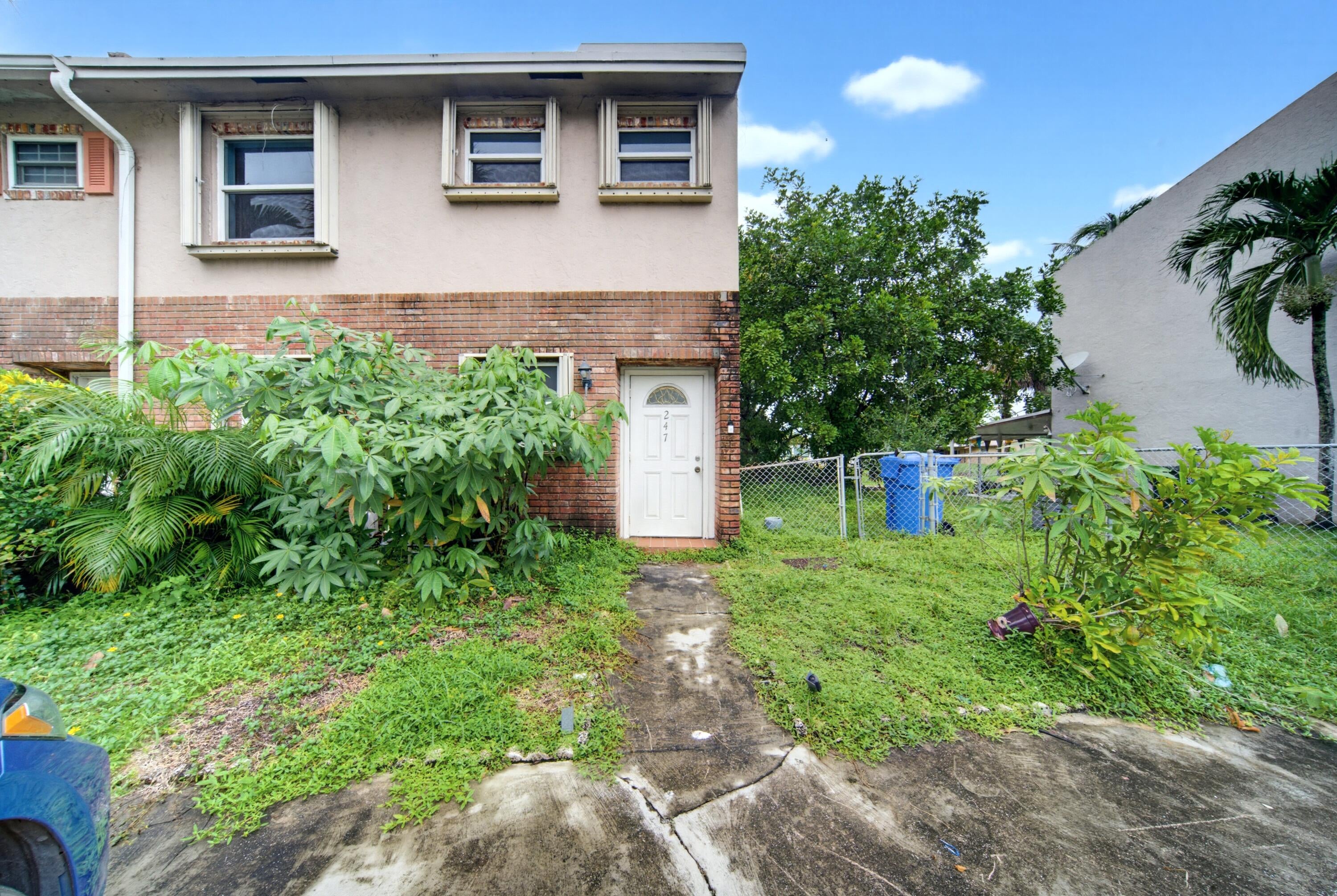 247 SUNSHINE Drive