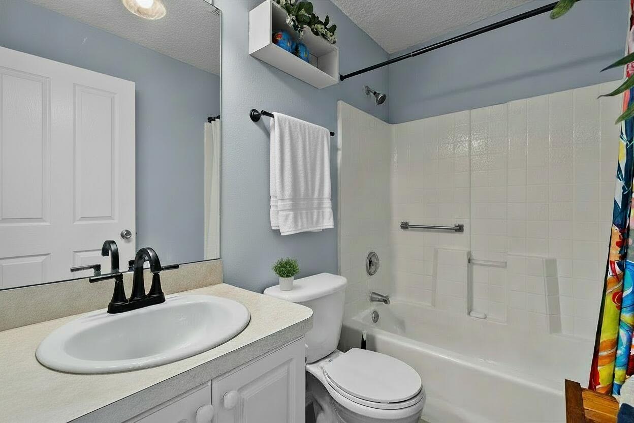 PORT ST LUCIE SECTION 30 - Residential Lease