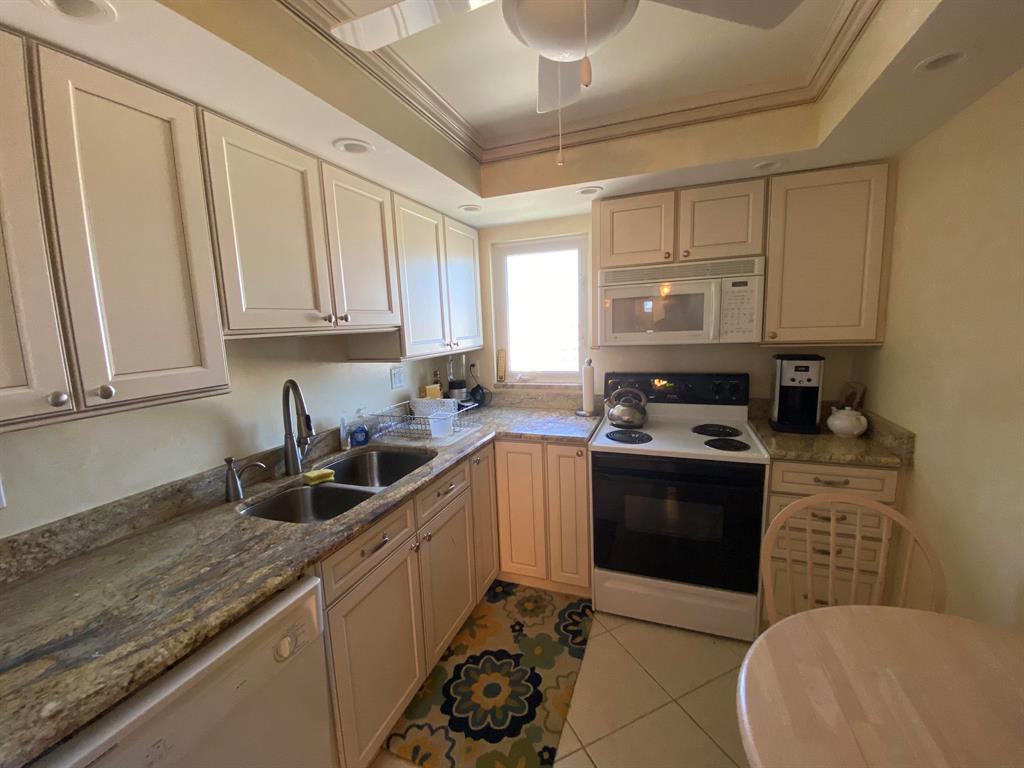 AMBASSADORS V NORTH CONDO - Residential Lease