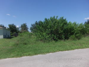 NOT A SHORT SALE OR REO. CENTRAL LOCATION. GREAT OPPORTUNITY FOR INVESTMENT AND THEN BUILD YOU DREAM HOME. THIS IS THE RIGHT TIME... NICE AREA WITH LOT OF NEW HOMES.