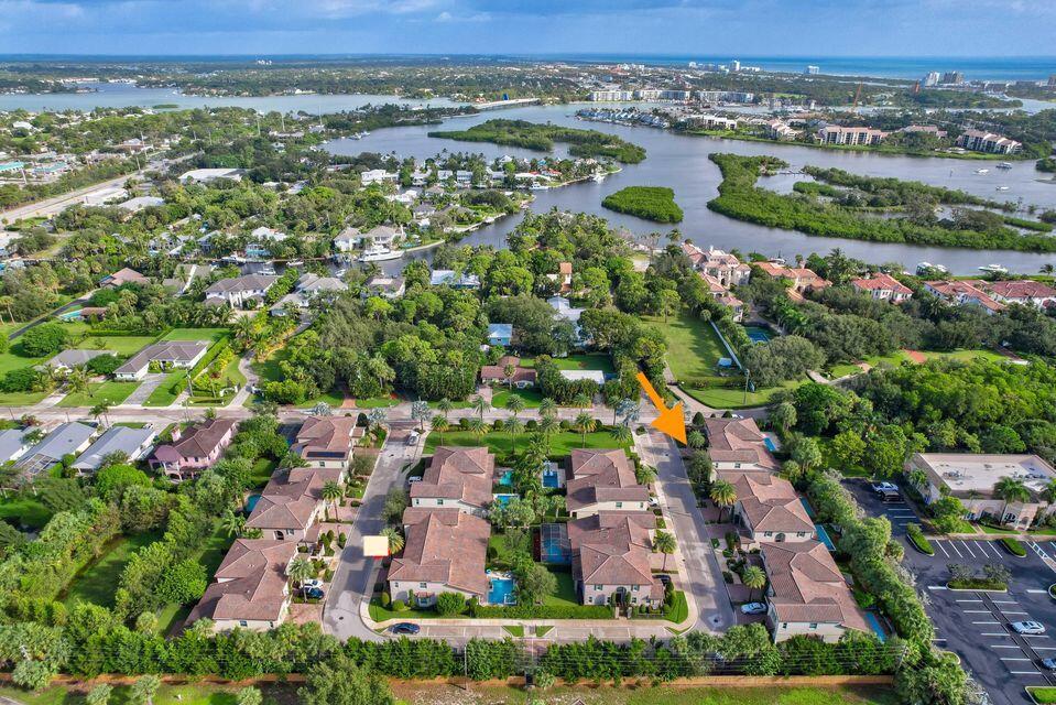 VILLA DIAMANTE - Residential Lease