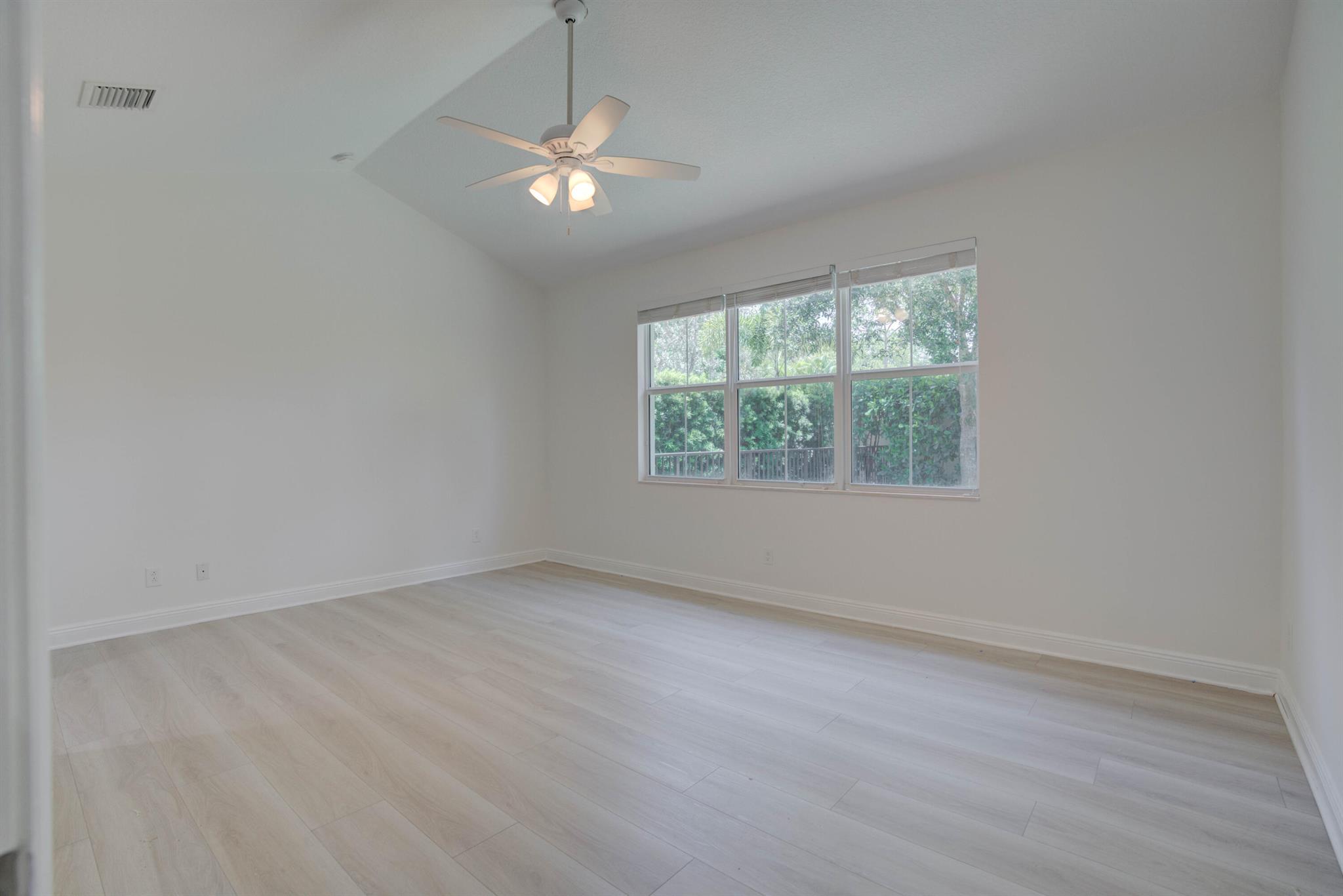 VILLA DIAMANTE - Residential Lease