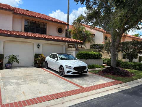 Photo of 7895 La Mirada Drive, Boca Raton, FL 33433 (MLS # B26034483)