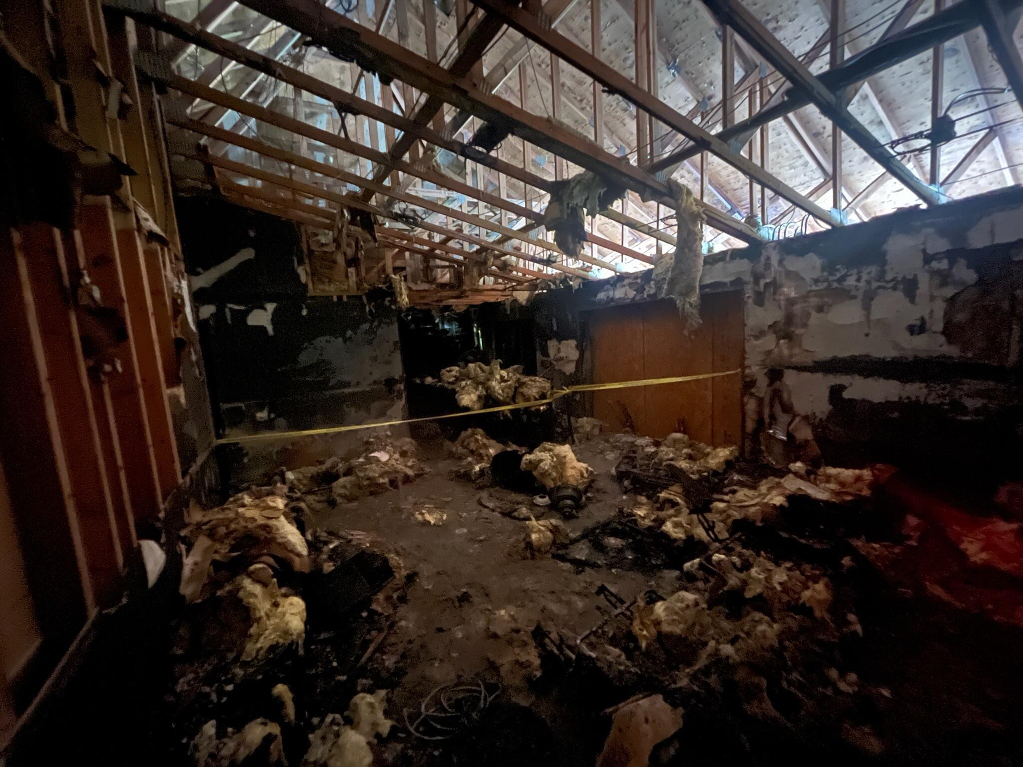 PINEWOOD MANOR OF WELLING - Residential