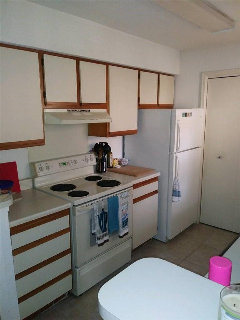 833 RIVERSIDE DR 821