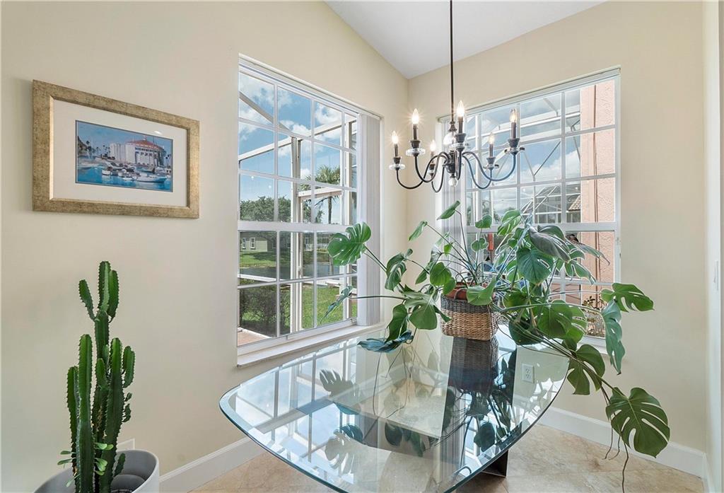 WYNDHAM LAKES - MAYFAIR - Residential