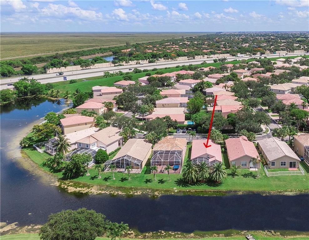WYNDHAM LAKES - MAYFAIR - Residential
