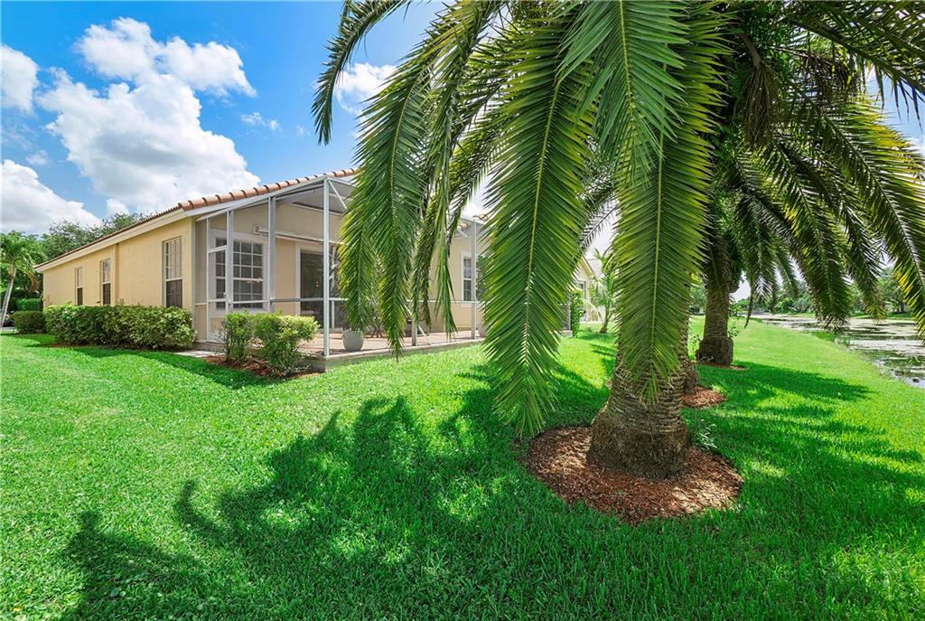 WYNDHAM LAKES - MAYFAIR - Residential
