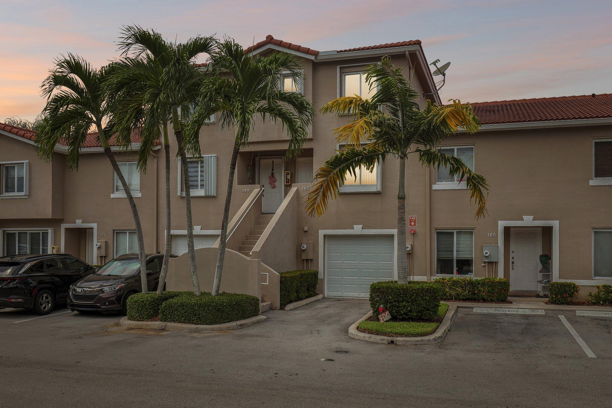 167 RIVIERA Circle