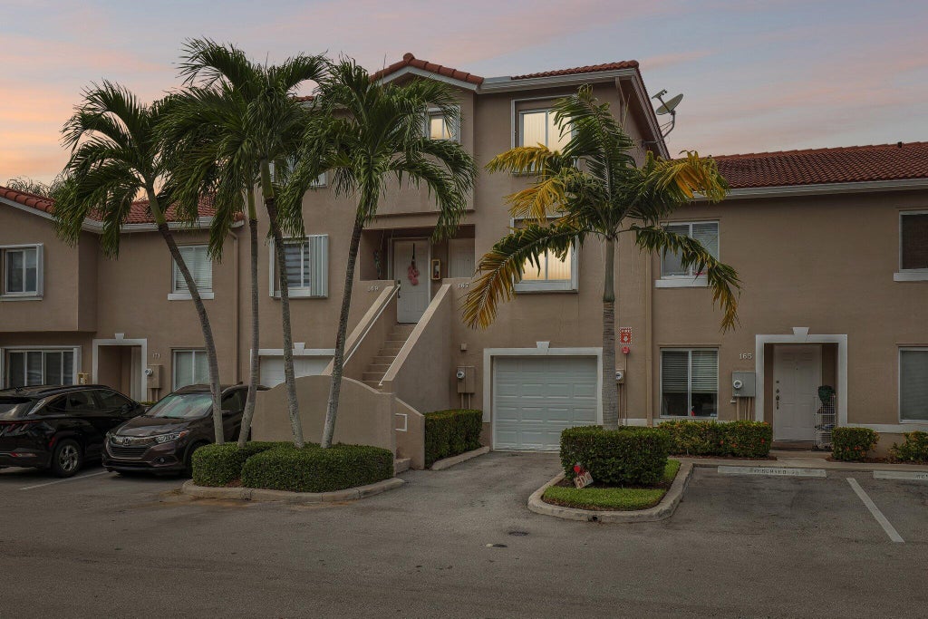 Photo of 167 RIVIERA Circle, Weston, FL 33326 (MLS # B26067301)