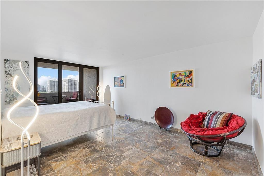 Avant Garde Condo - Residential Lease