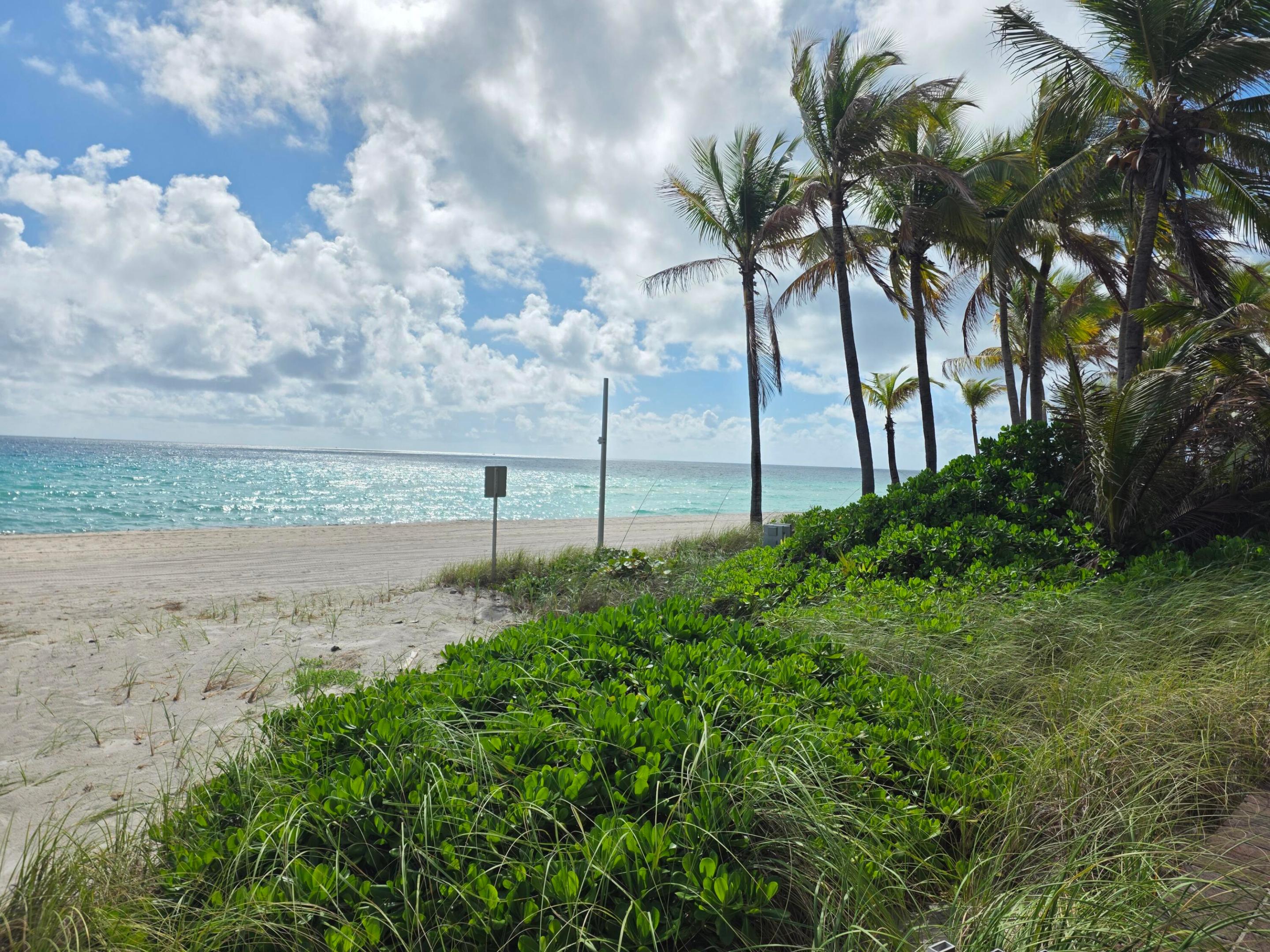 GOLDEN BEACH SEC A - Residential