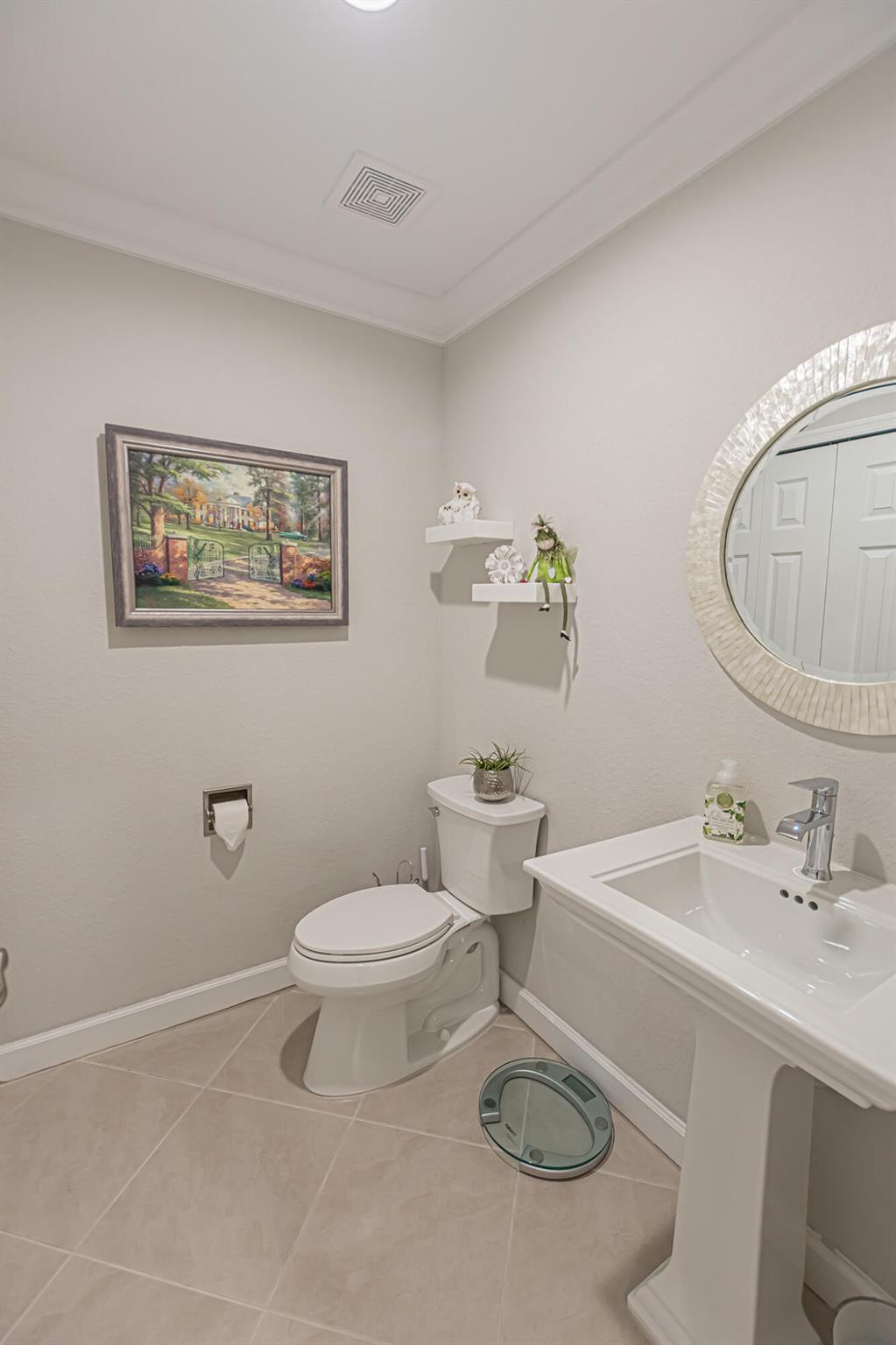 SPANISH LAKES RIVERFRONT - Residential