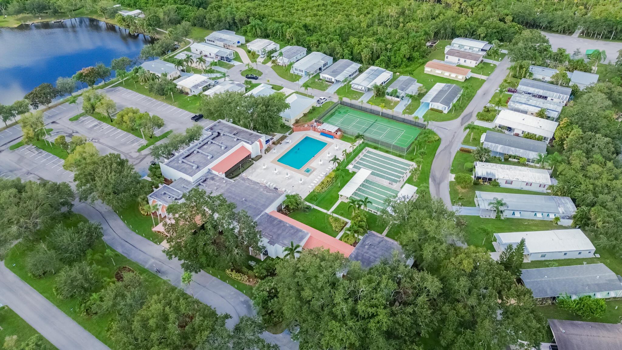 SPANISH LAKES RIVERFRONT - Residential