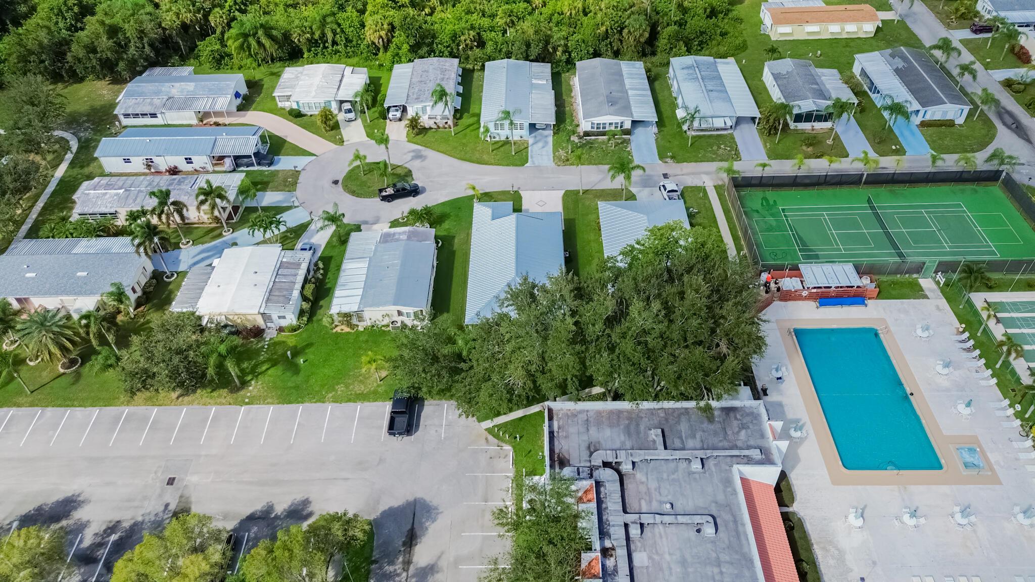 SPANISH LAKES RIVERFRONT - Residential