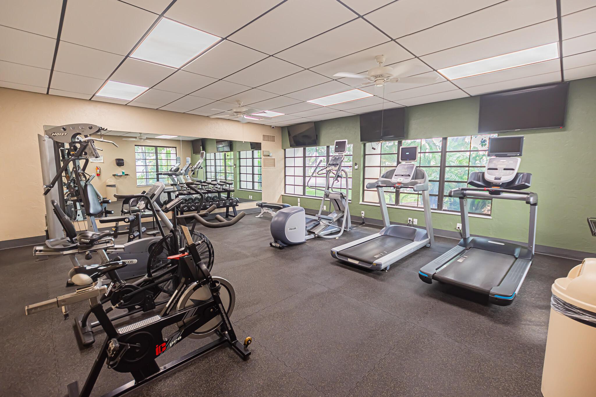 SPANISH LAKES RIVERFRONT - Residential