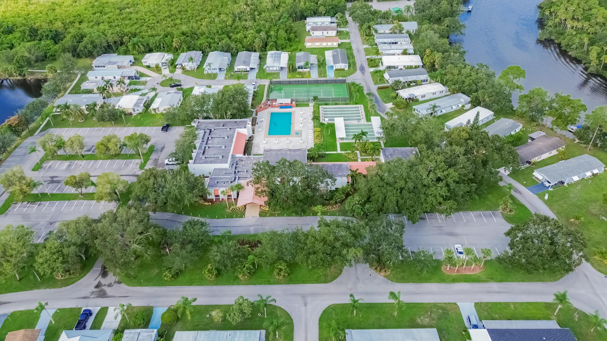 SPANISH LAKES RIVERFRONT - Residential