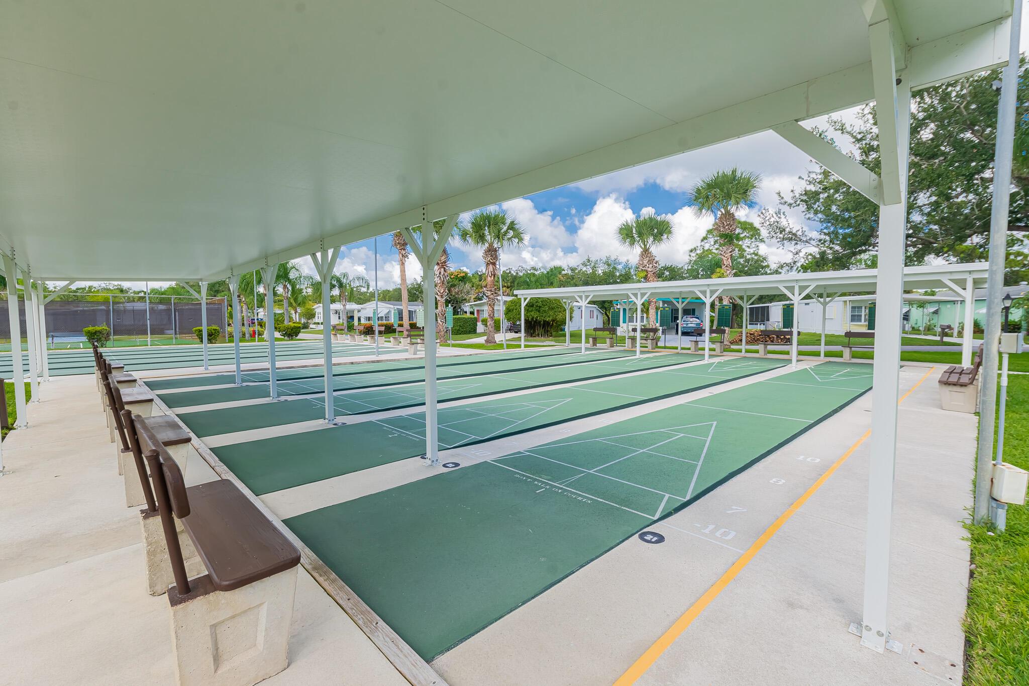 SPANISH LAKES RIVERFRONT - Residential