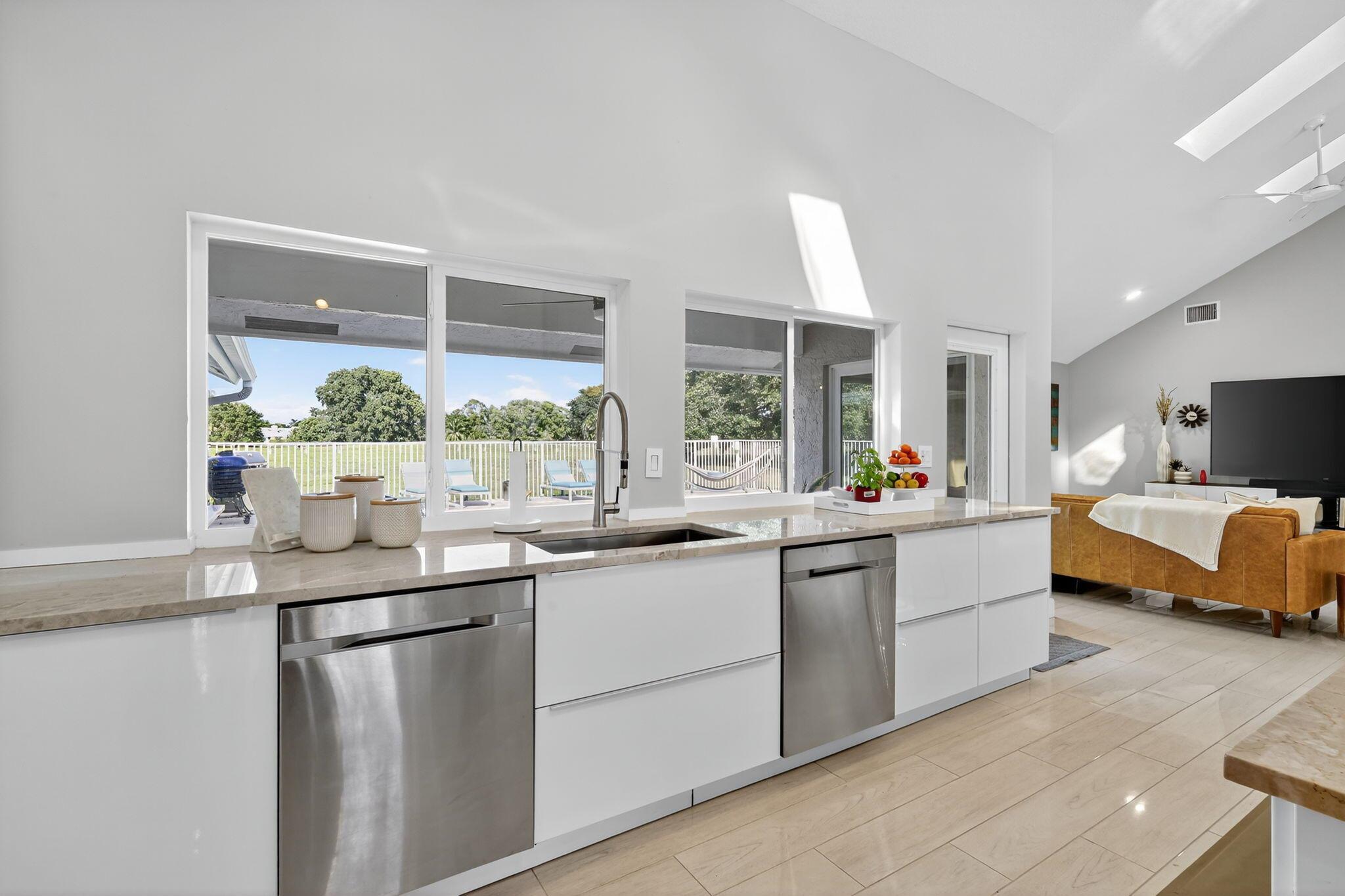 CYPRESS CREEK COUNTRY CLU - Residential