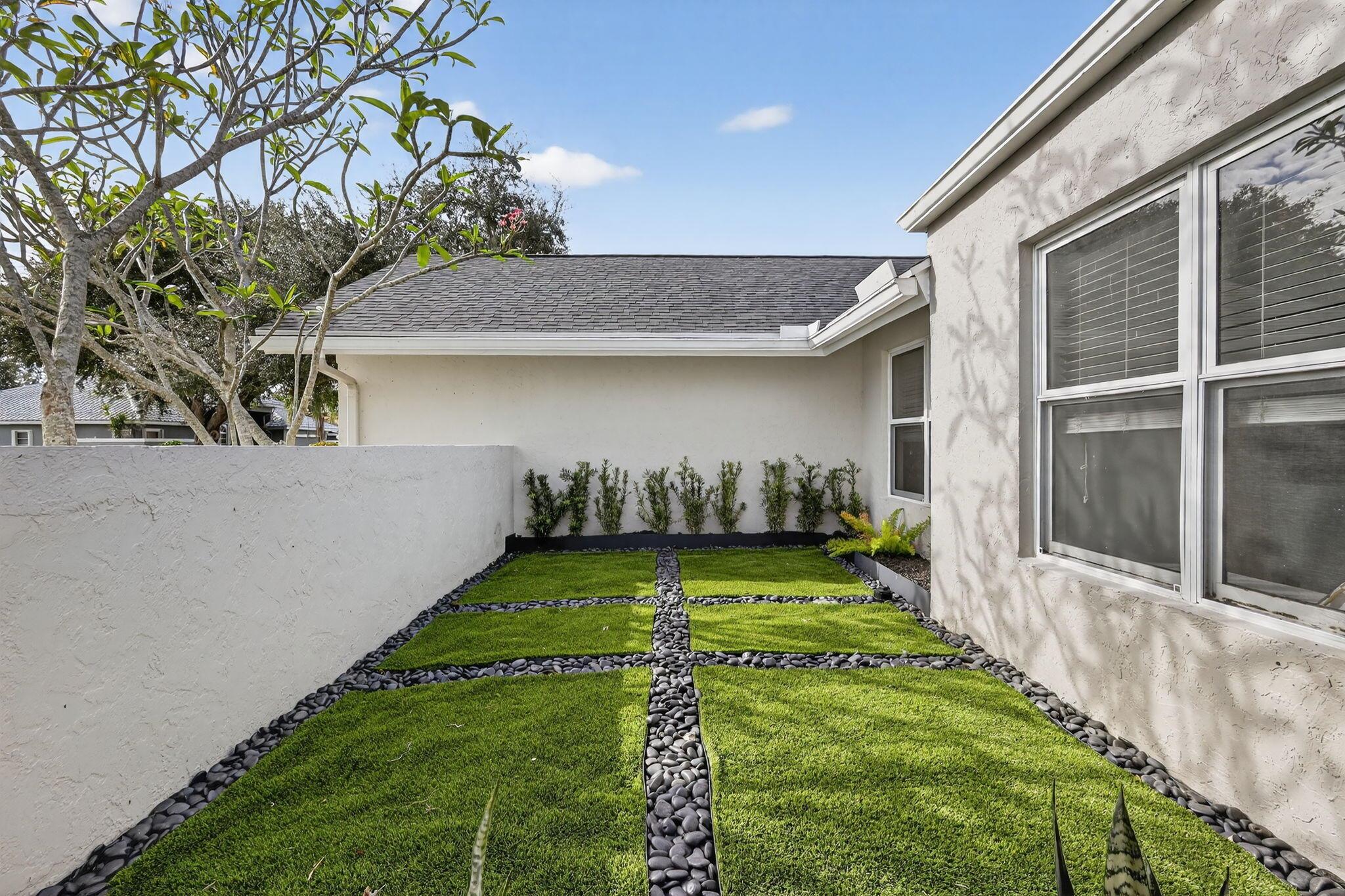 CYPRESS CREEK COUNTRY CLU - Residential