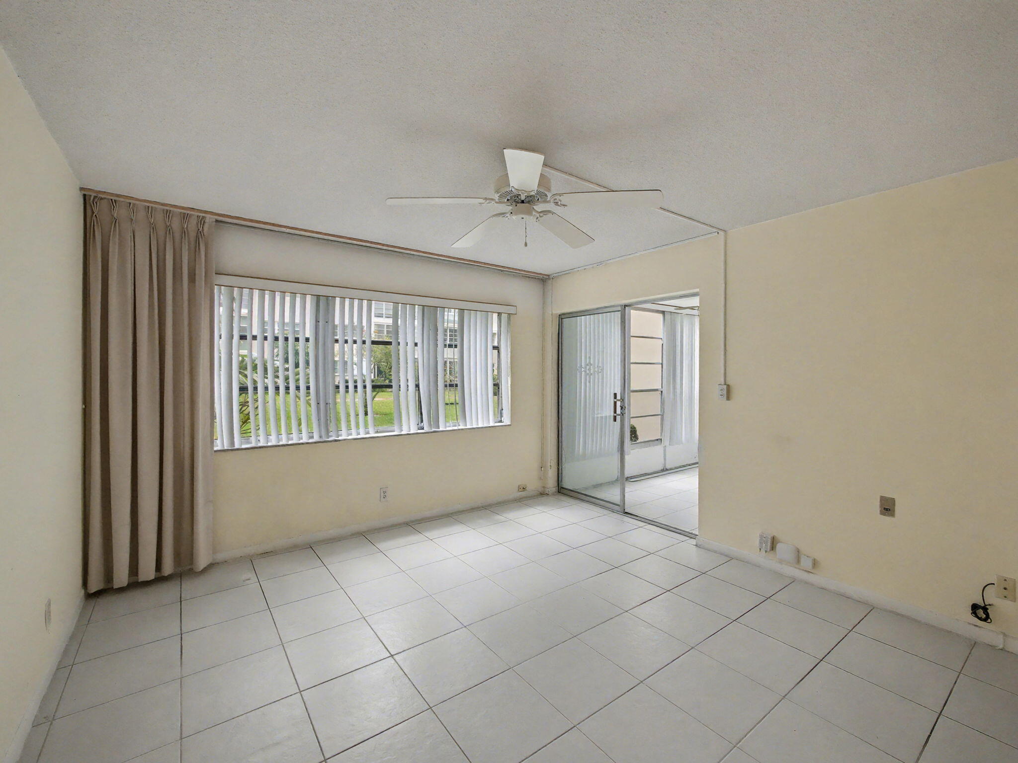 BOCA VERDE EAST CONDO - Residential