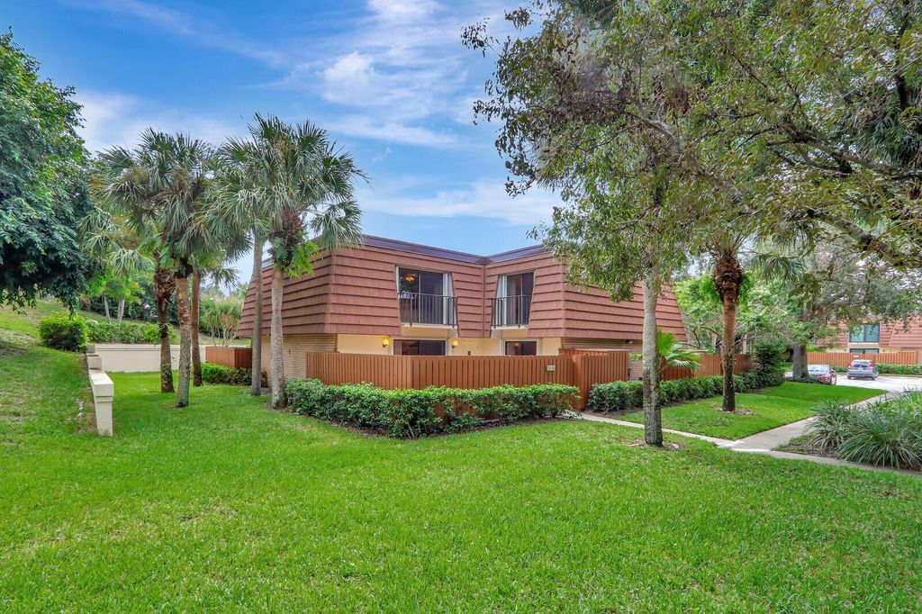 Photo of 3038 30th Court, Jupiter, FL 33477 (MLS # R10926932)