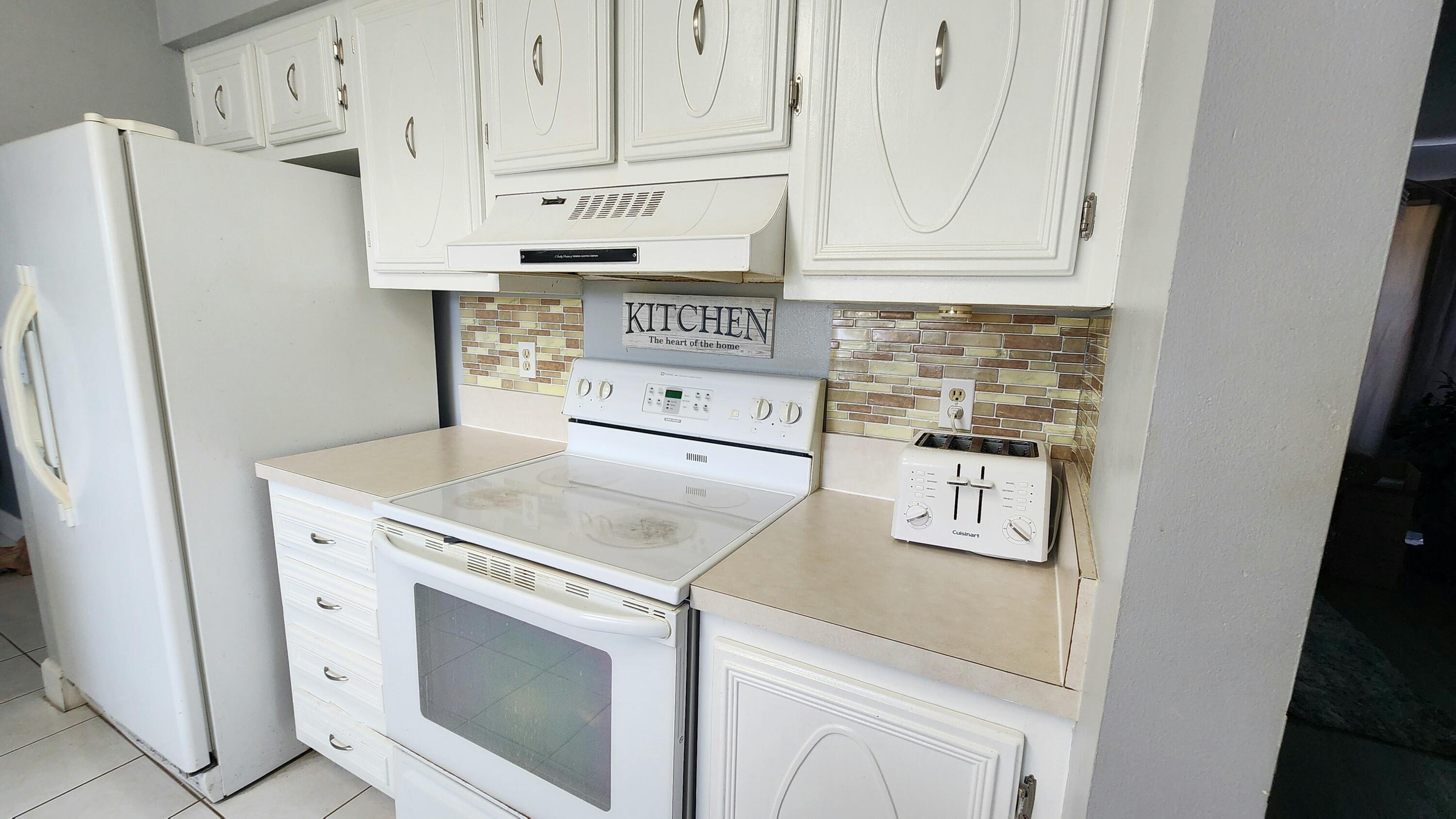 PALM BEACH LAKES NORTH 1 - Residential