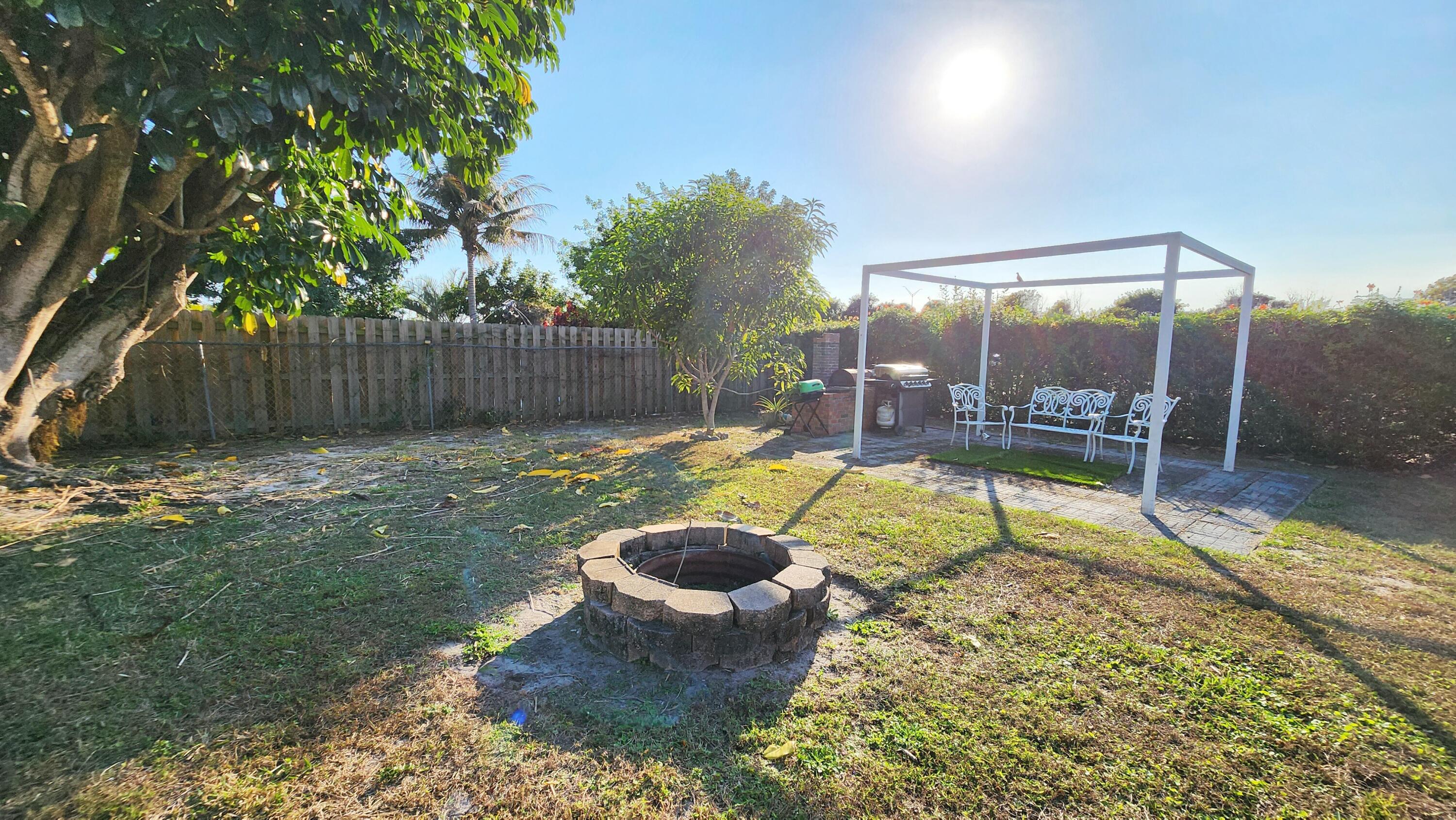 PALM BEACH LAKES NORTH 1 - Residential