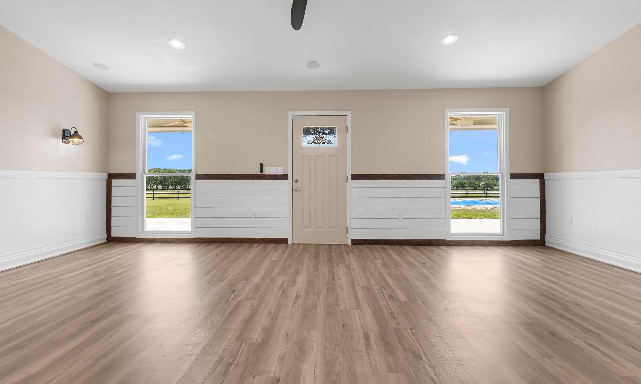 HOLIDAY HILLS - Residential