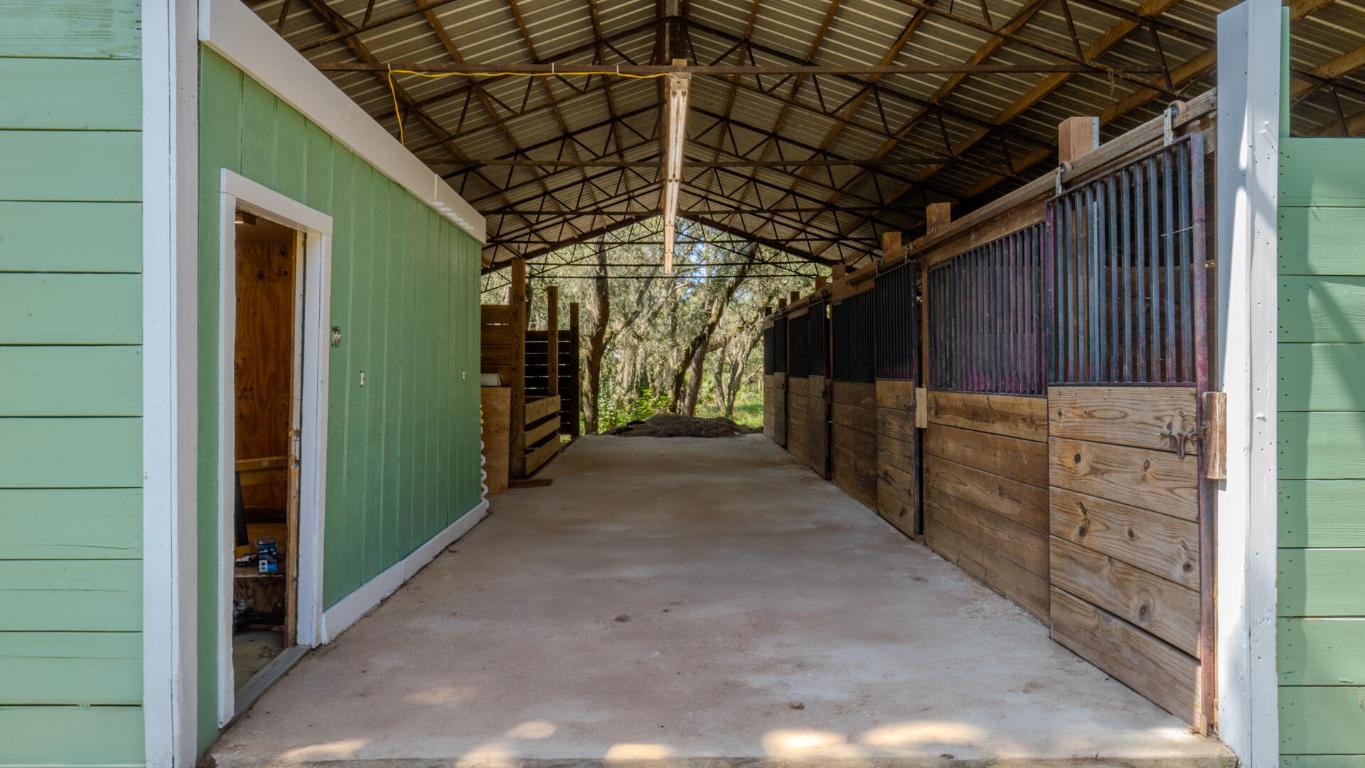 HOLIDAY HILLS - Residential