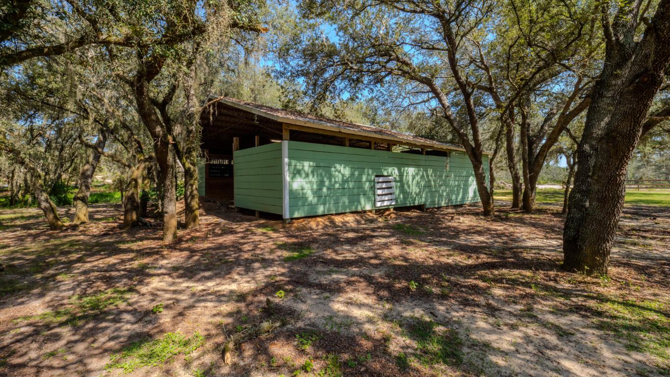 HOLIDAY HILLS - Residential