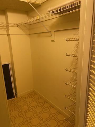 TRAFALGAR TOWERS CONDOMIN - Residential