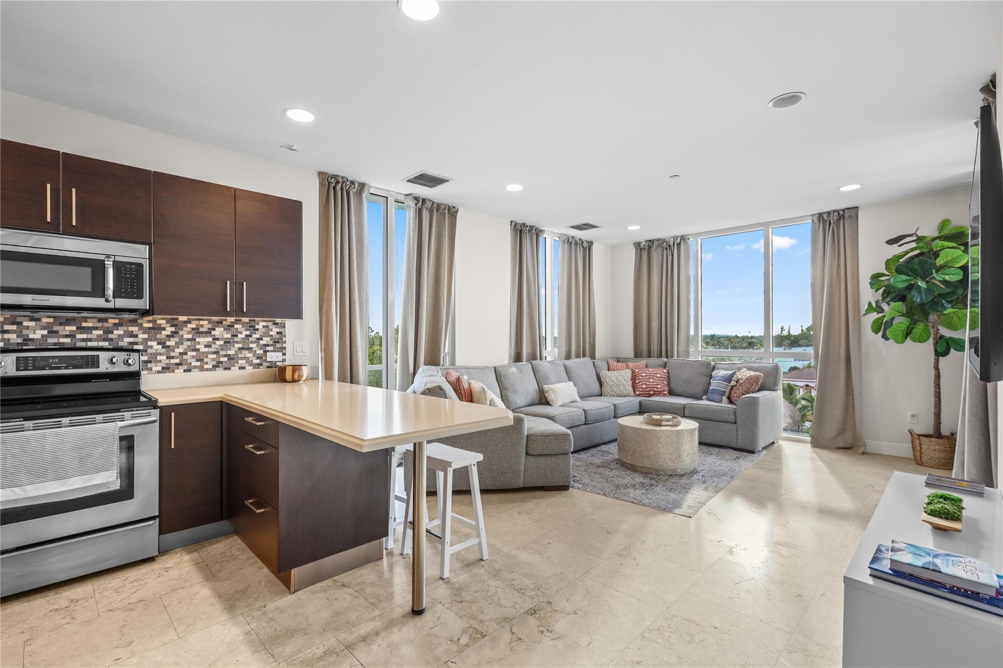 The Hemingway At Deerfiel - Residential