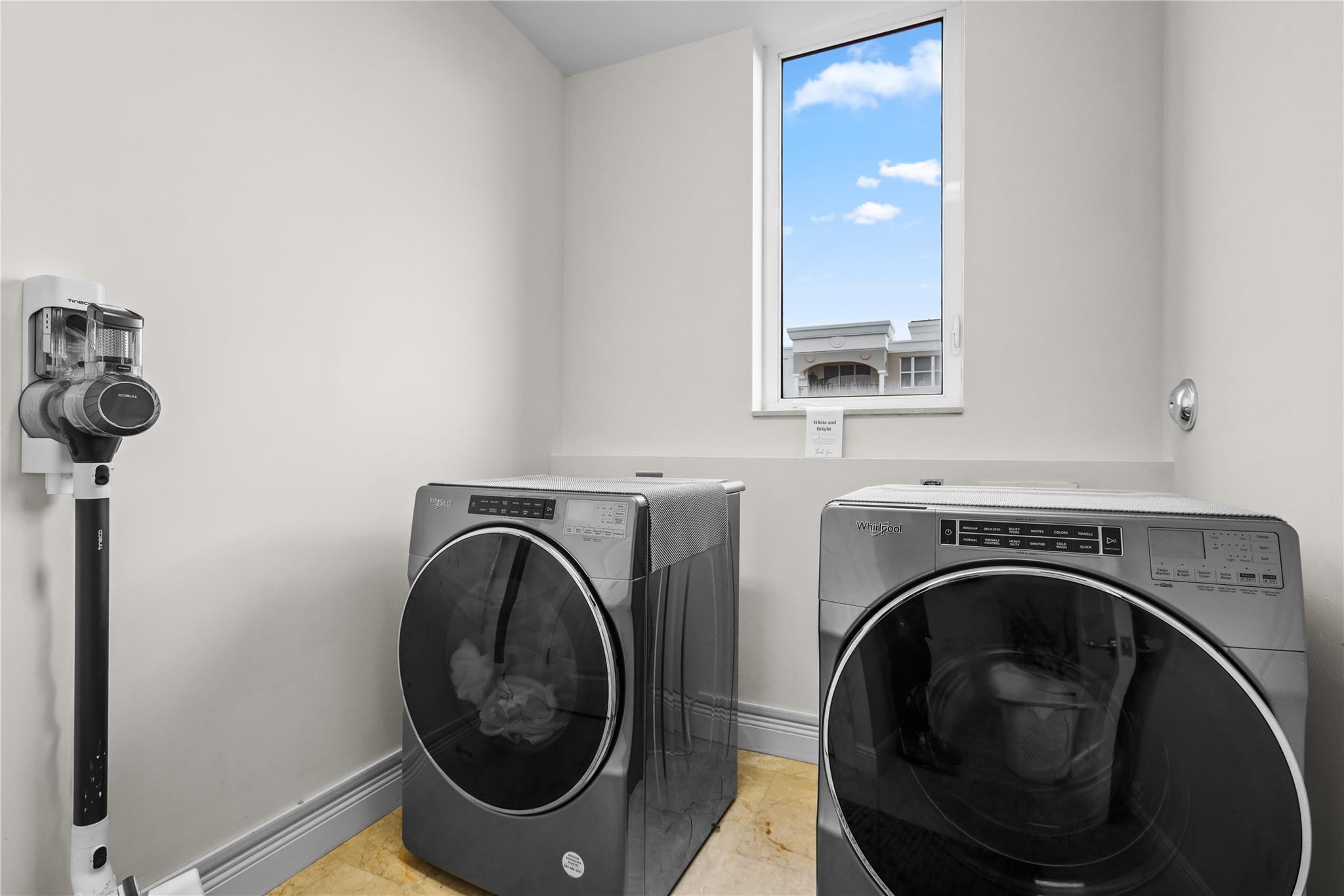 The Hemingway At Deerfiel - Residential