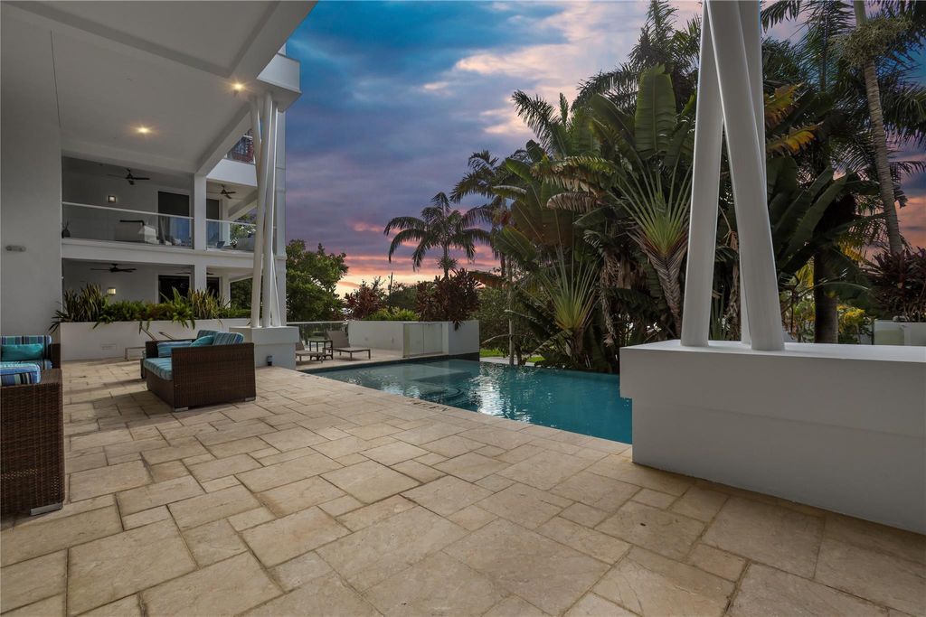 Photo of 120 SE 19th Avenue #404, Deerfield Beach, FL 33441 (MLS # F10537975)