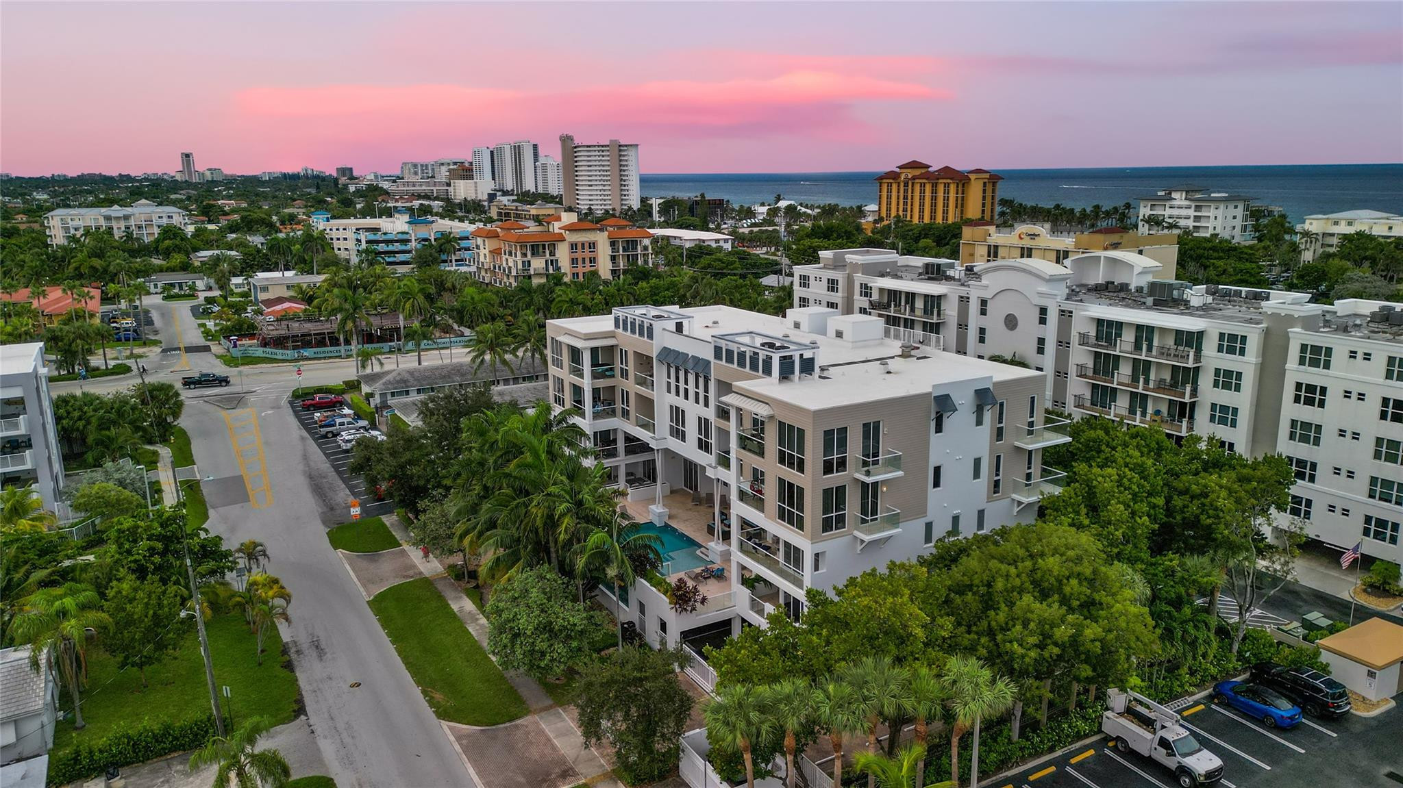 The Hemingway At Deerfiel - Residential