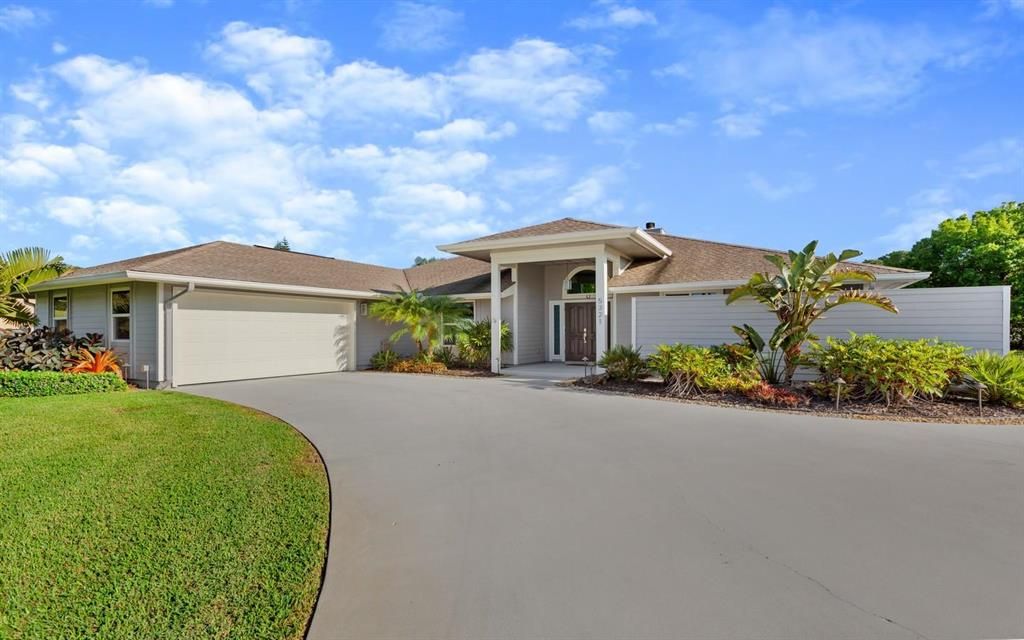 Photo of 5321 SE Sterling Circle, Stuart, FL 34997 (MLS # R10696078)