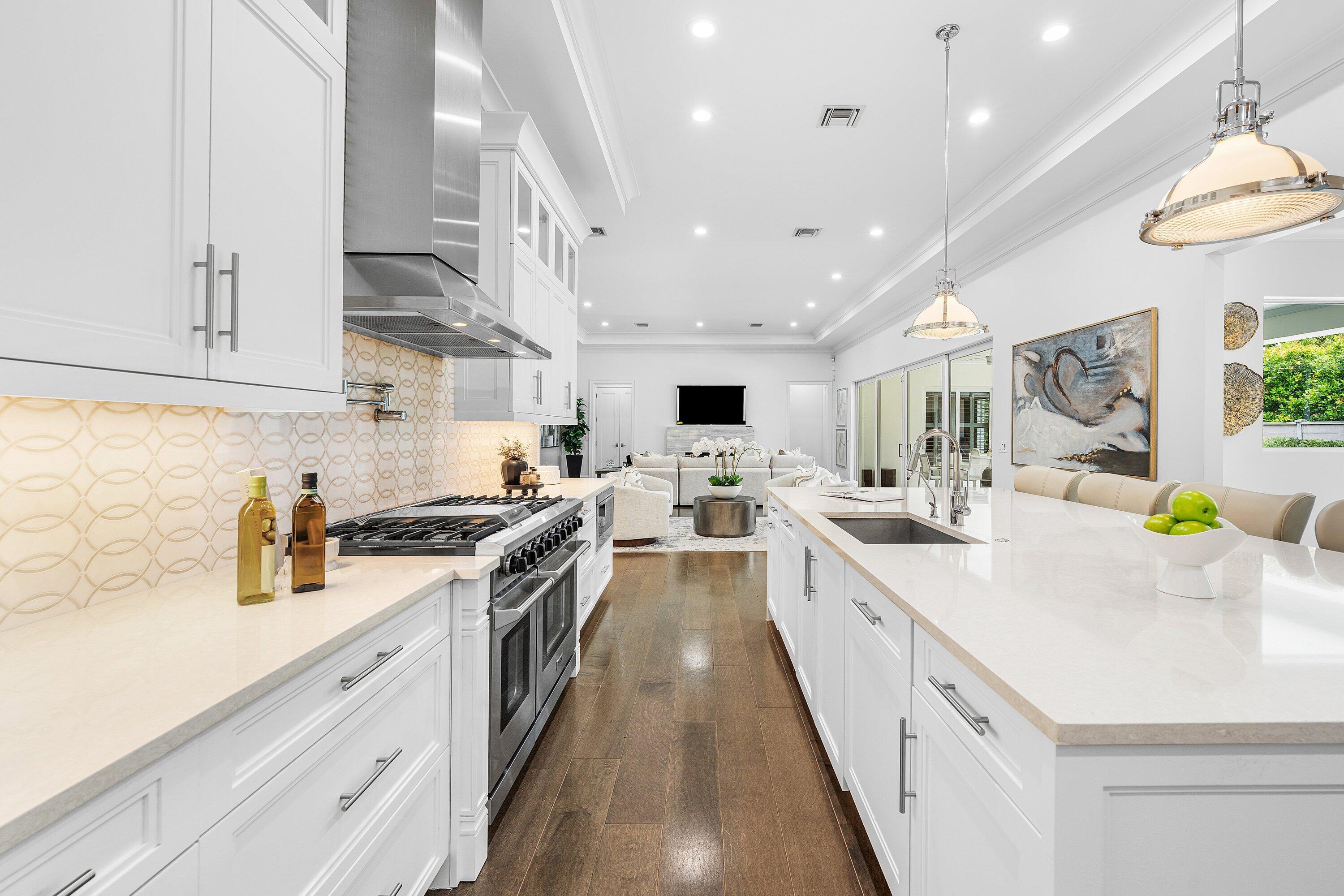 MACHLE PROPERTY ON AM 49 - Residential